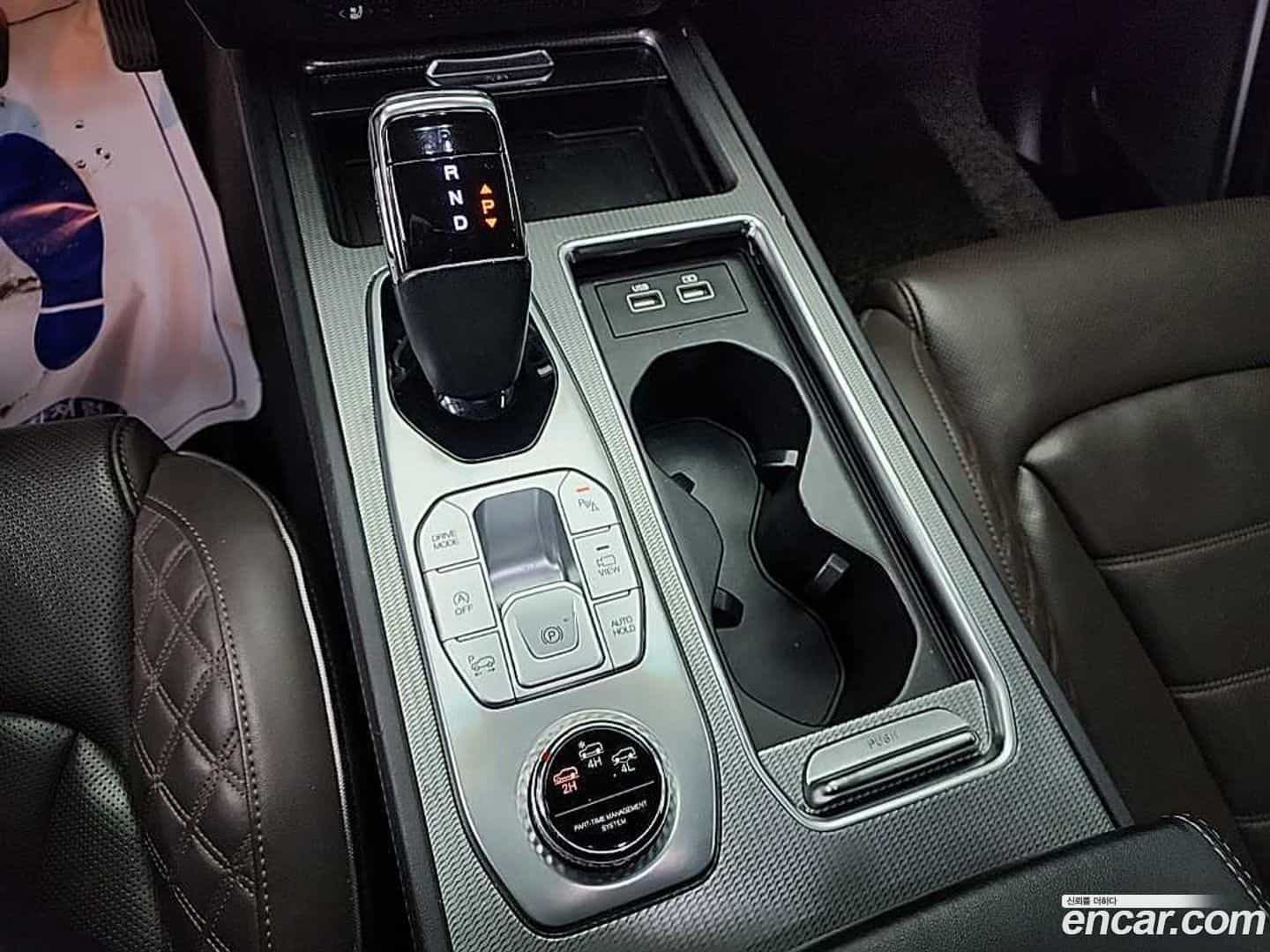 Rexton KG Mobility 2022.0-INNER-008