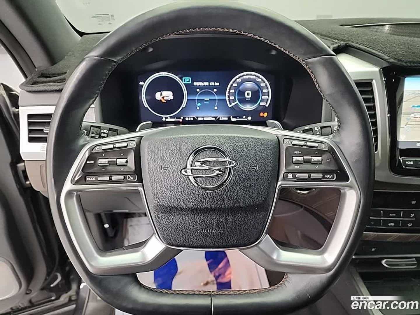 Rexton KG Mobility 2022.0-INNER-009
