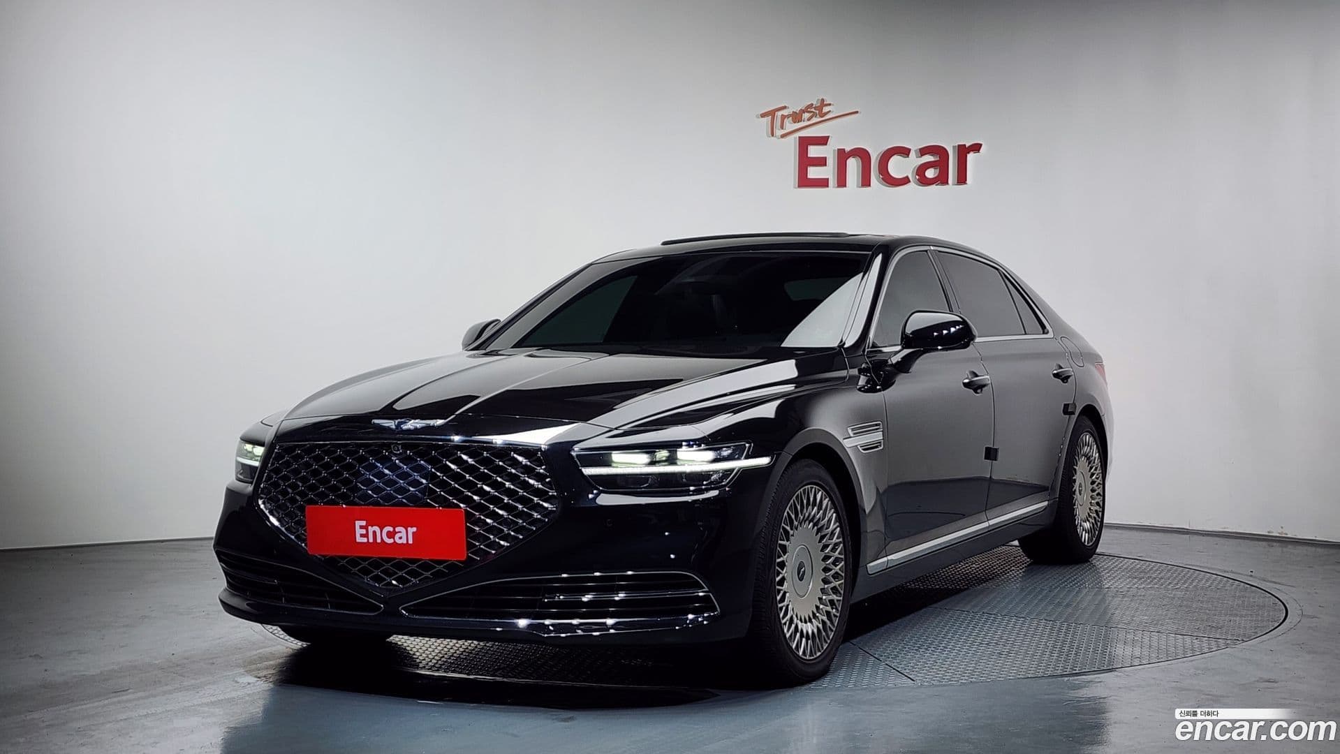 Main__Slider__Photo:G90 Genesis 2019.2-0
