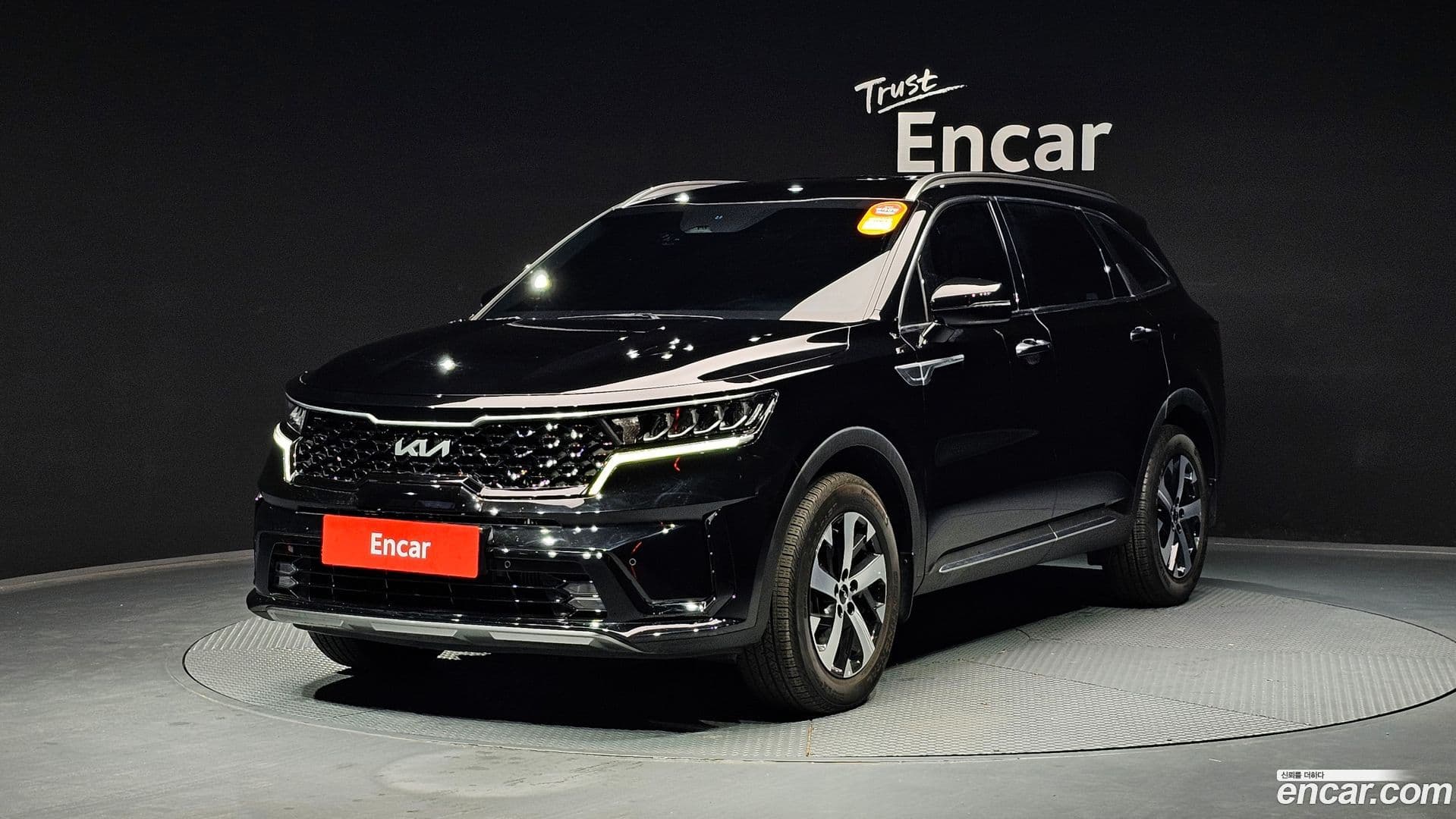 Main__Slider__Photo:Sorento Kia 2022.1-0