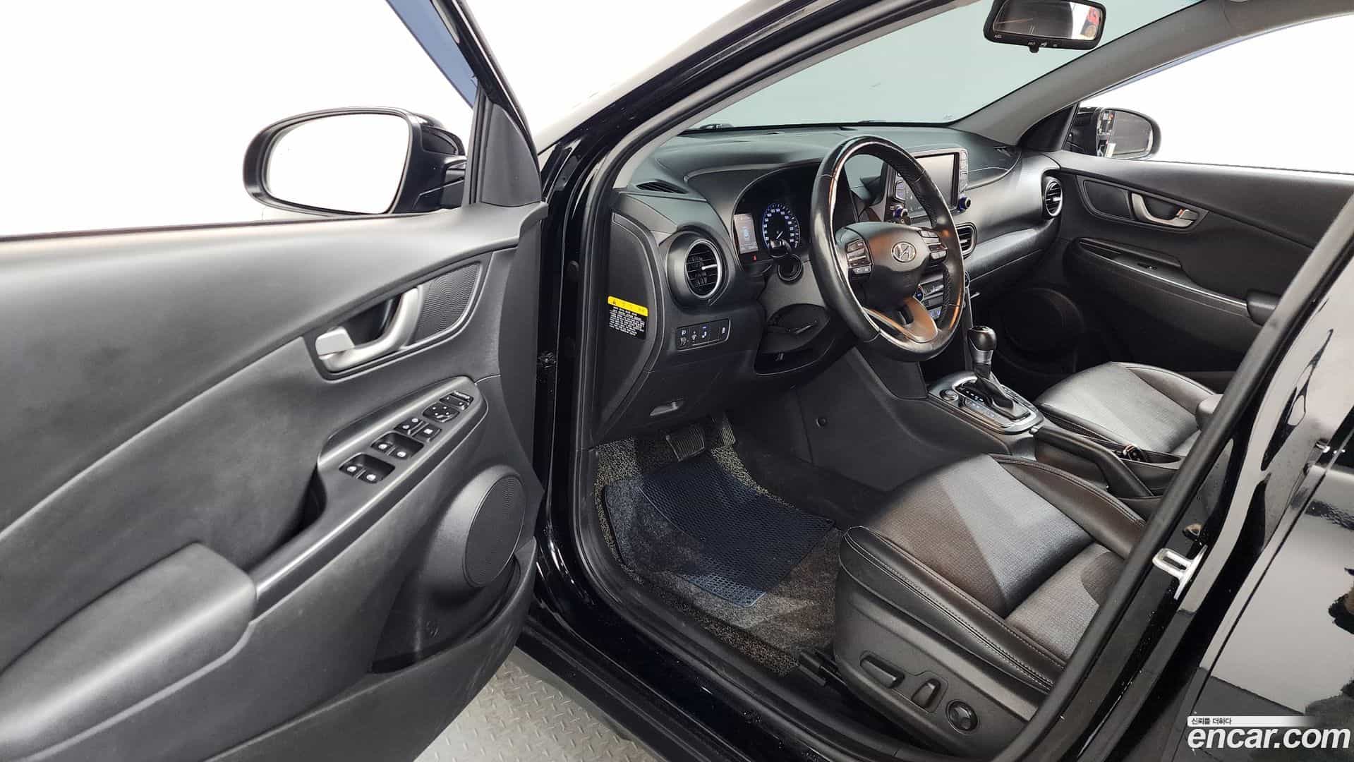 Kona Hyundai 2017.8-INNER-010