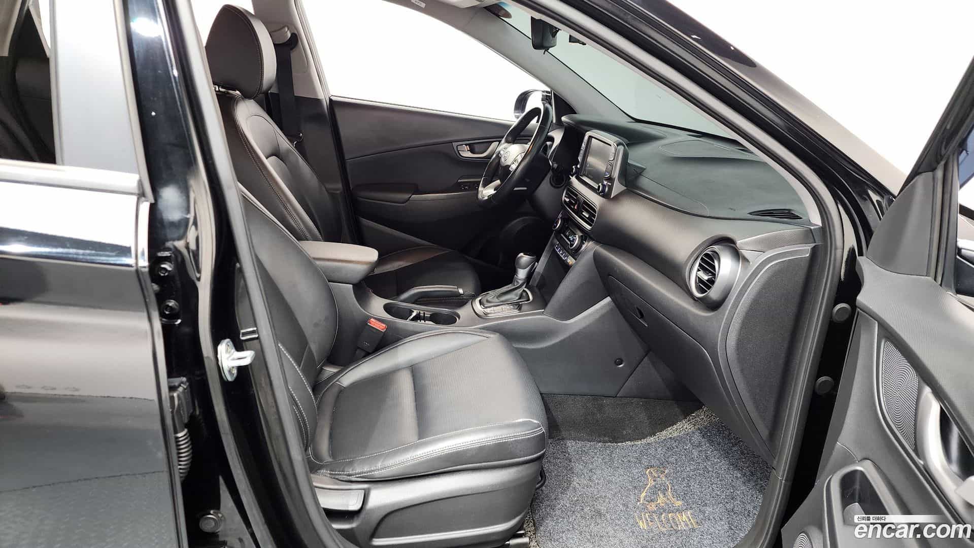 Kona Hyundai 2017.8-OPTION-015