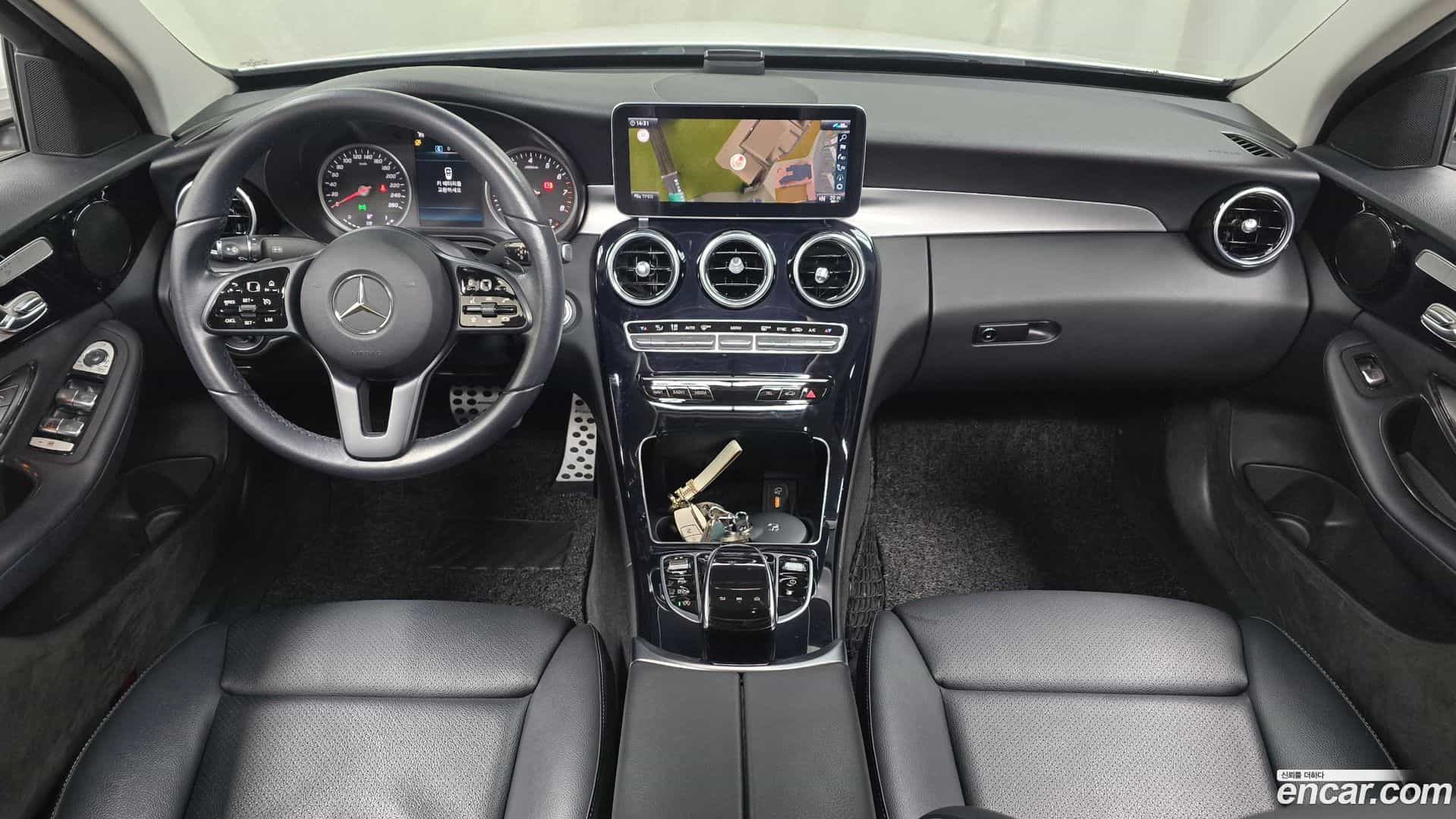 C-Class Mercedes-Benz 2020.5-INNER-007