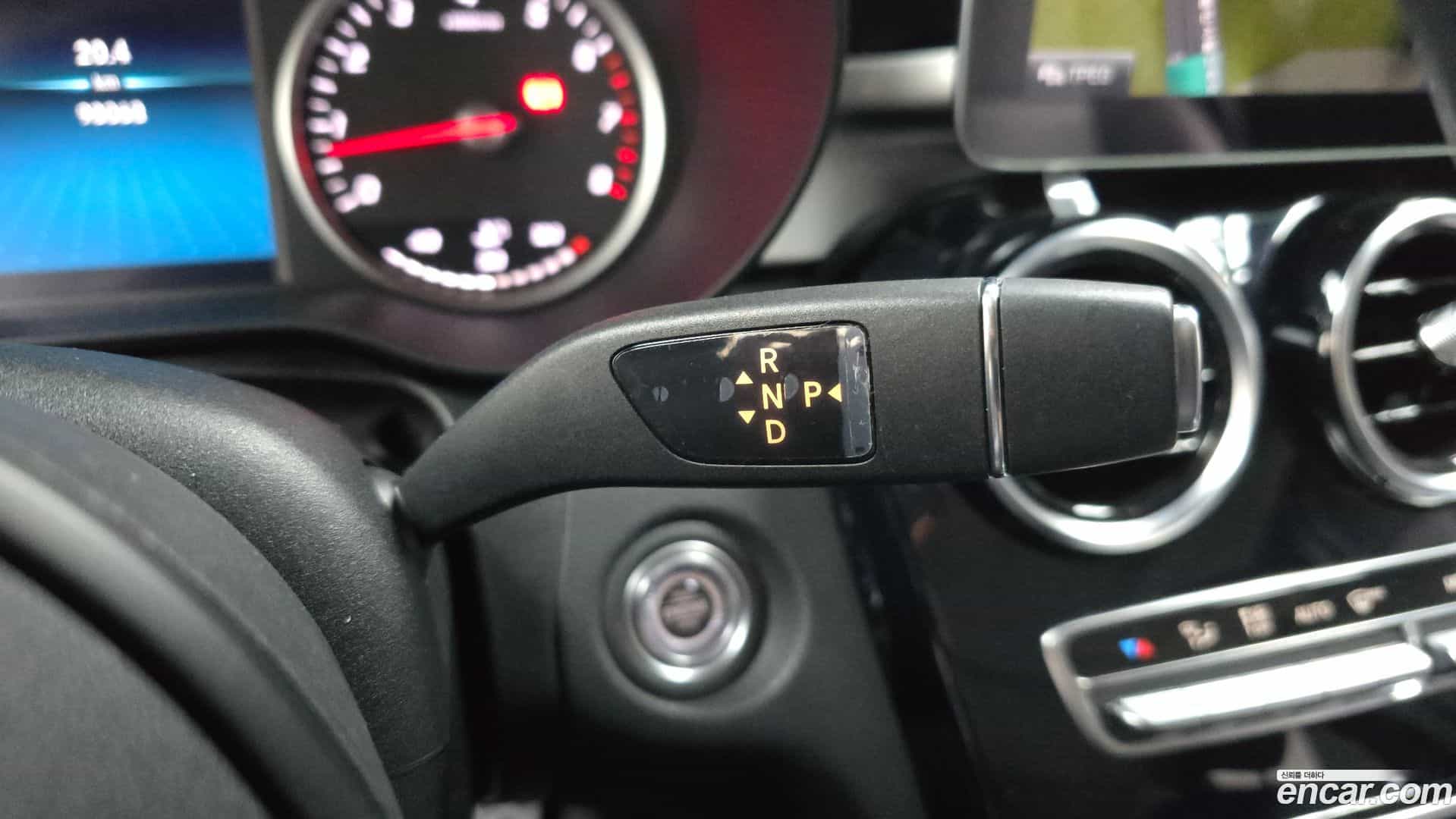 C-Class Mercedes-Benz 2020.5-INNER-009