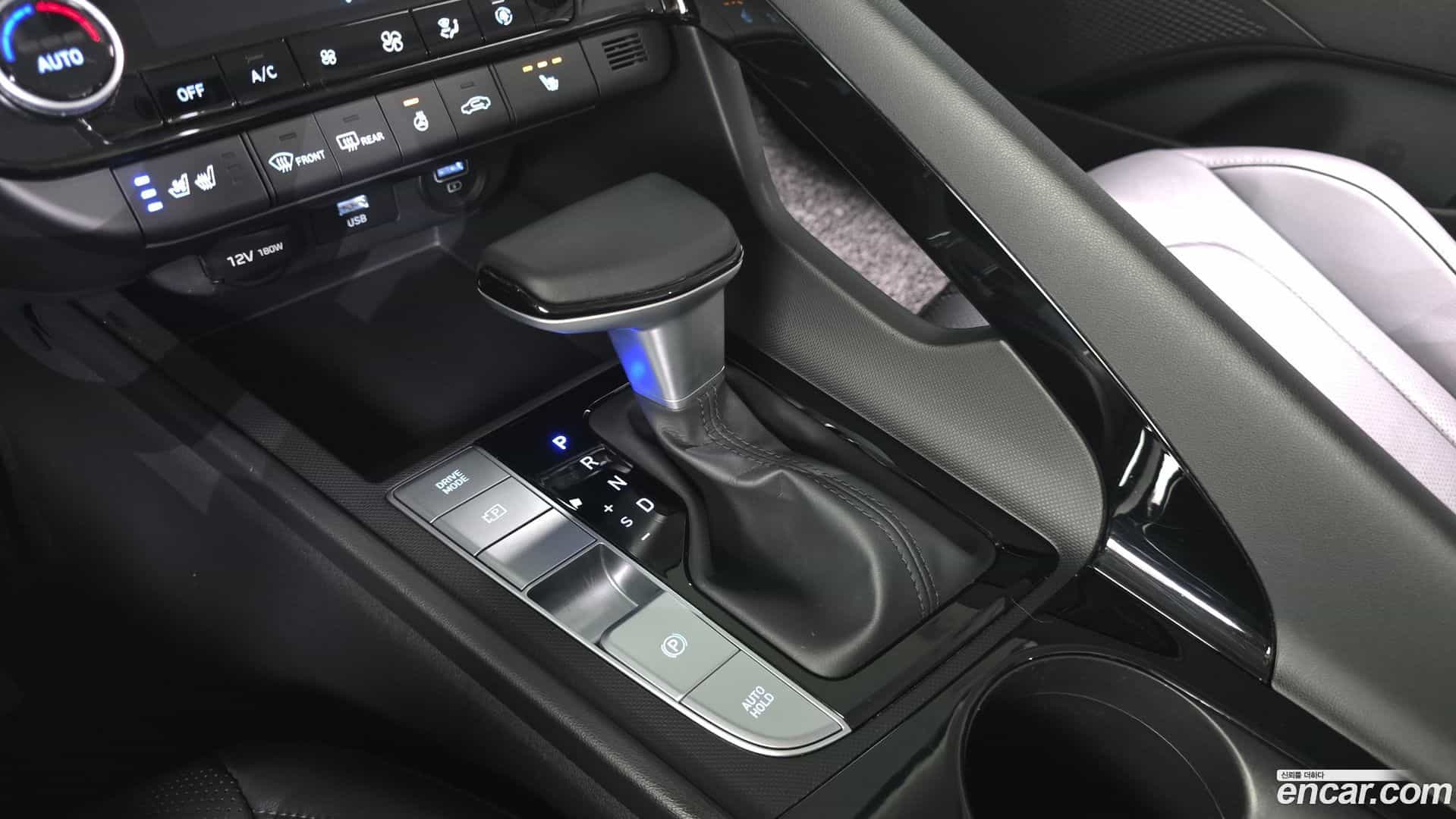 AVANTE Hyundai 2020.10-INNER-009