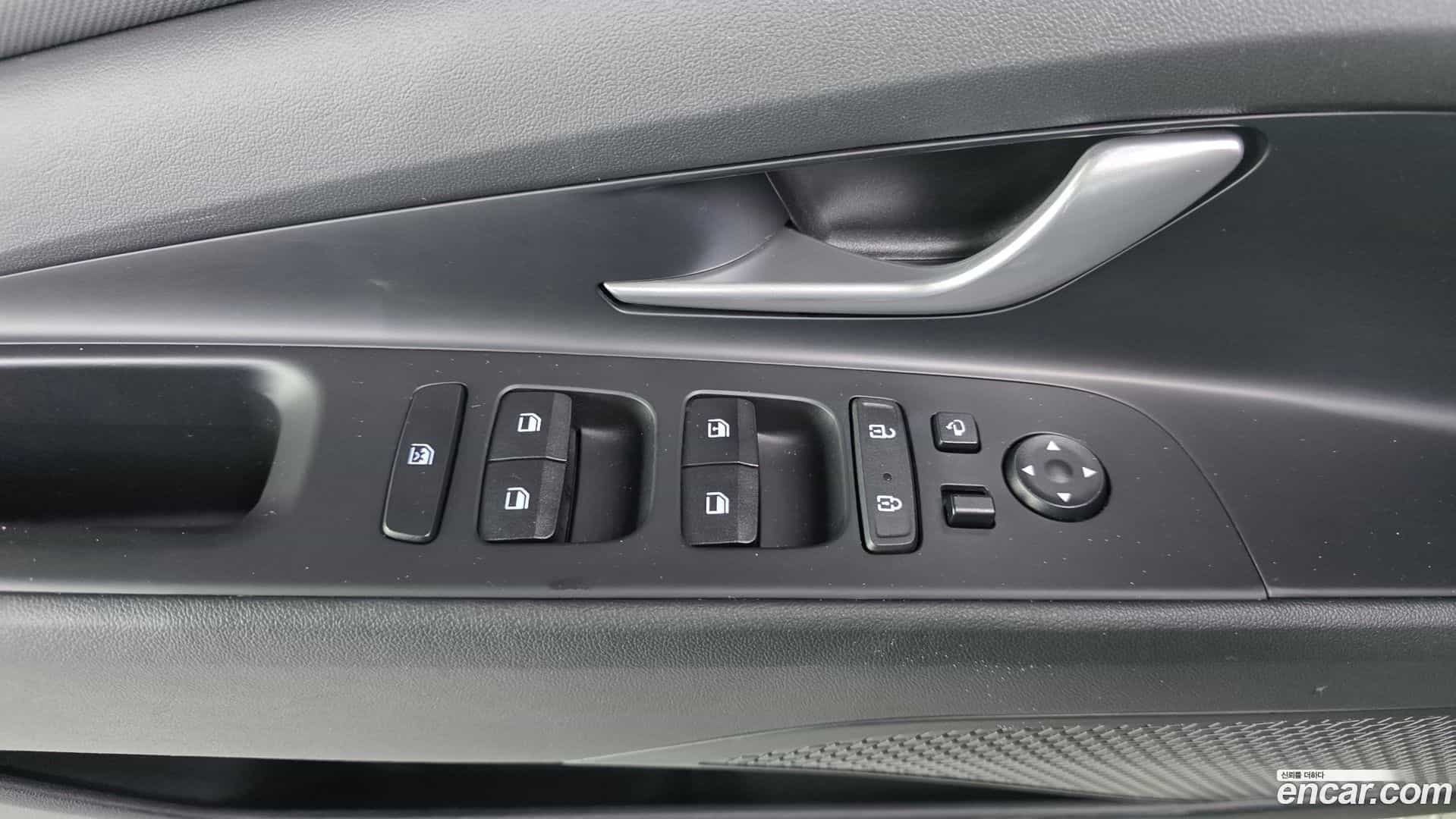 AVANTE Hyundai 2020.10-OPTION-016