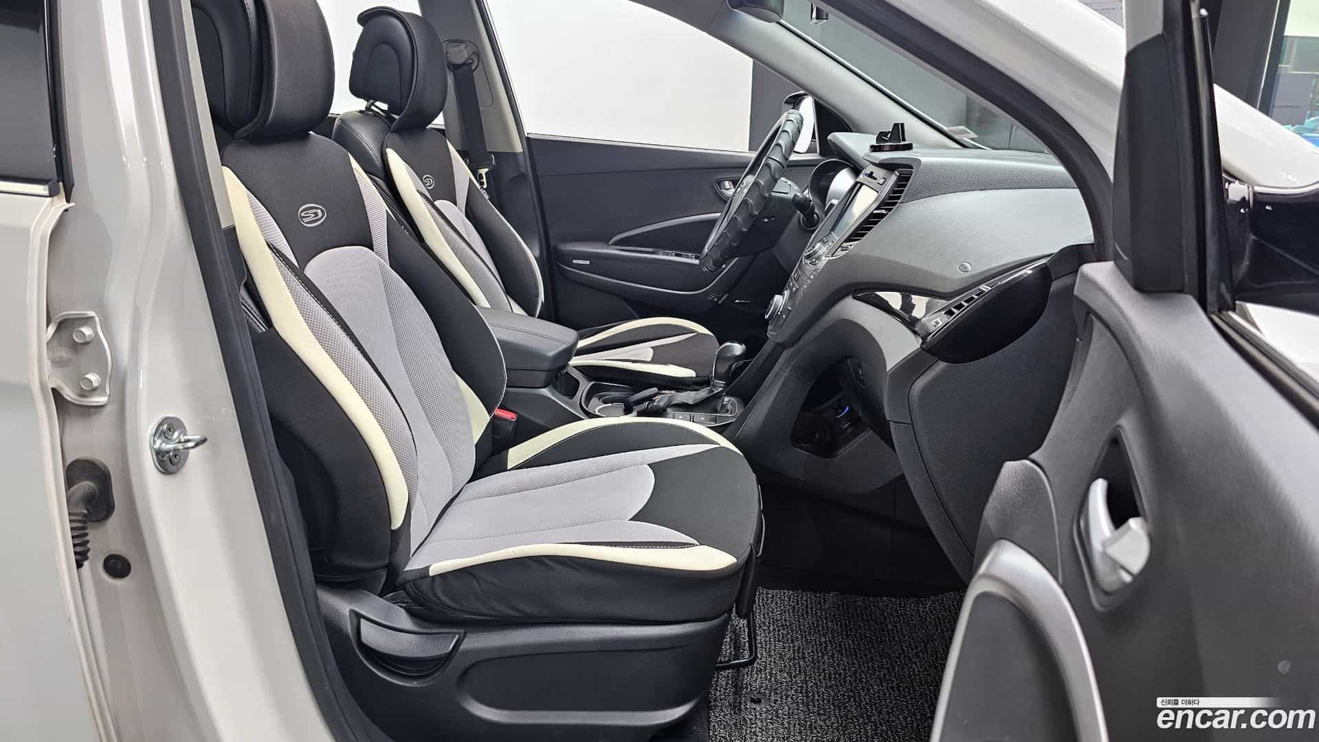 Santafe Hyundai 2012.7-INNER-010