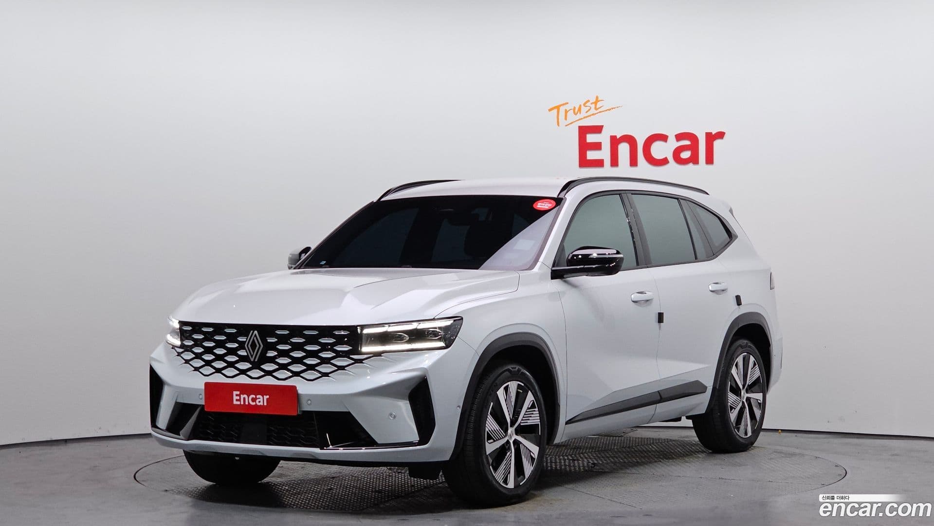 Main__Slider__Photo:Grand Koleos Renault Korea 2025.1-0