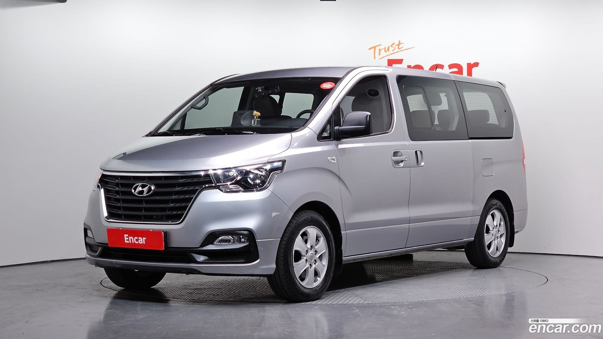 Main__Slider__Photo:Starex Hyundai 2019.9-0