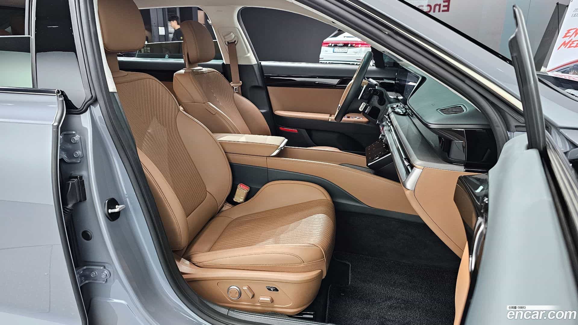 Grandeur Hyundai 2024.2-INNER-010
