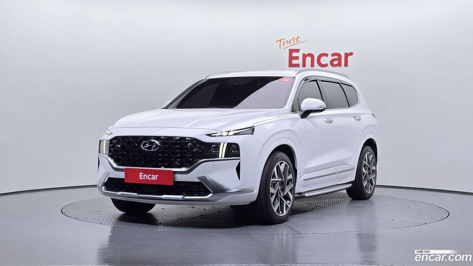 Main__Slider__Photo:Santafe Hyundai 2021.3-0