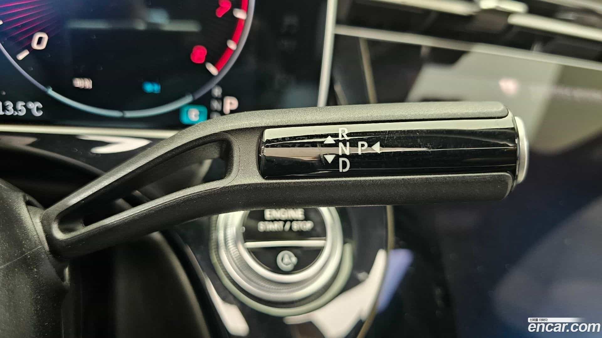 E-Class Mercedes-Benz 2024.11-INNER-009