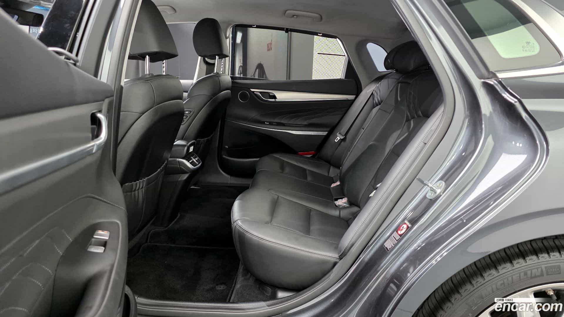 Grandeur Hyundai 2021.3-OPTION-016