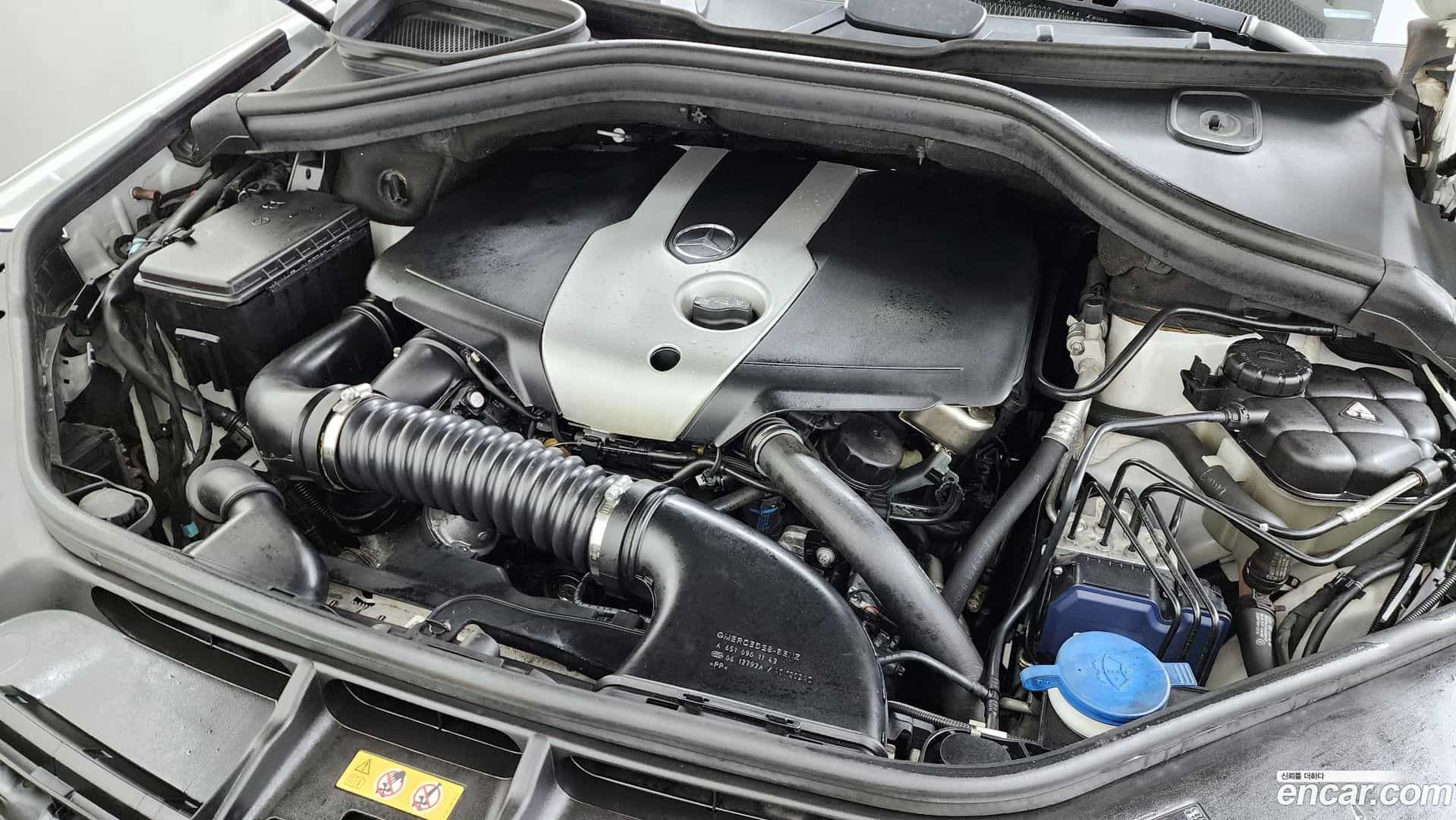 GLE-Class Mercedes-Benz 2016.1-OUTER-006