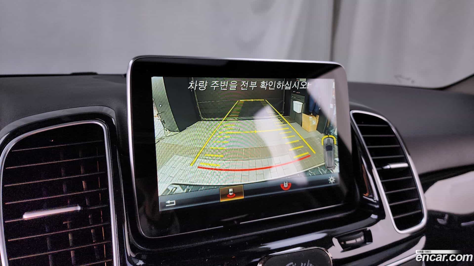 GLE-Class Mercedes-Benz 2016.1-OPTION-019