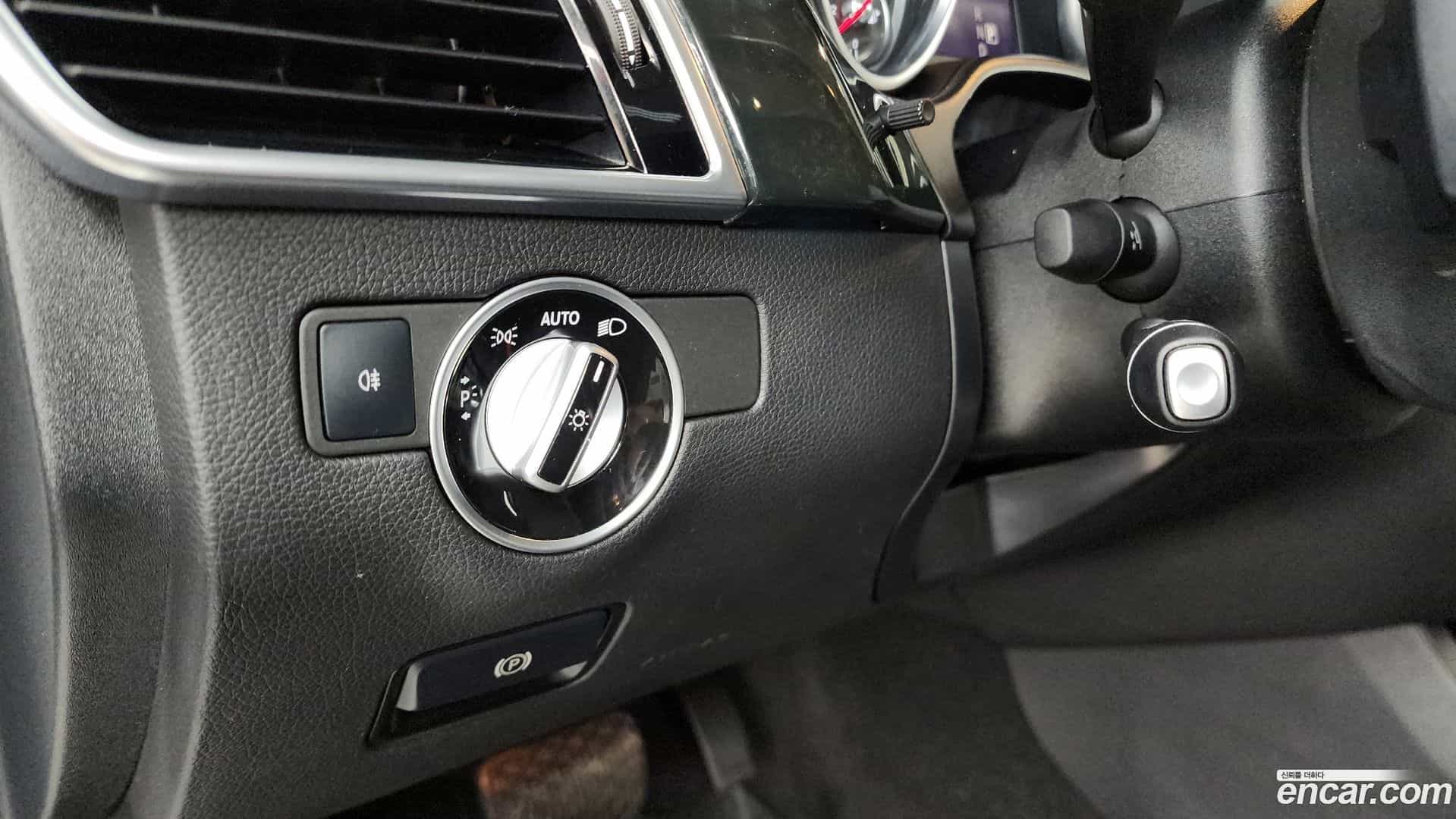 GLE-Class Mercedes-Benz 2016.1-OPTION-020