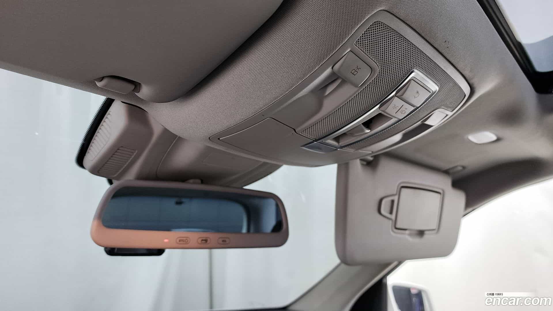 GLE-Class Mercedes-Benz 2016.1-OPTION-021