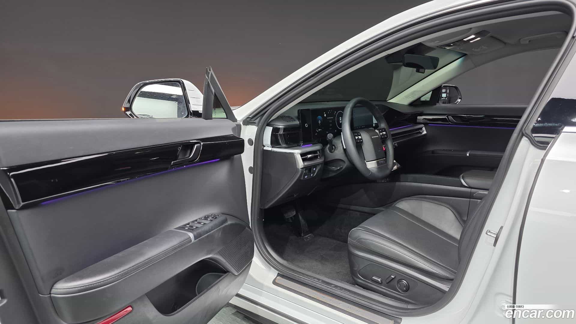 Grandeur Hyundai 2023.10-INNER-010