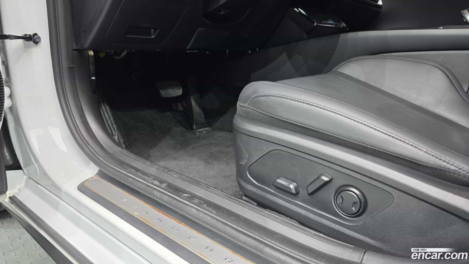 Grandeur Hyundai 2023.10-OPTION-022