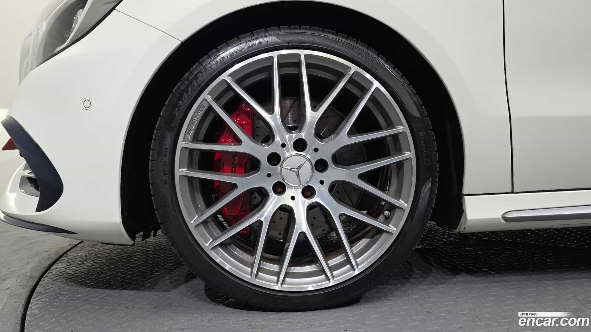 A-Class Mercedes-Benz 2017.5-OUTER-005