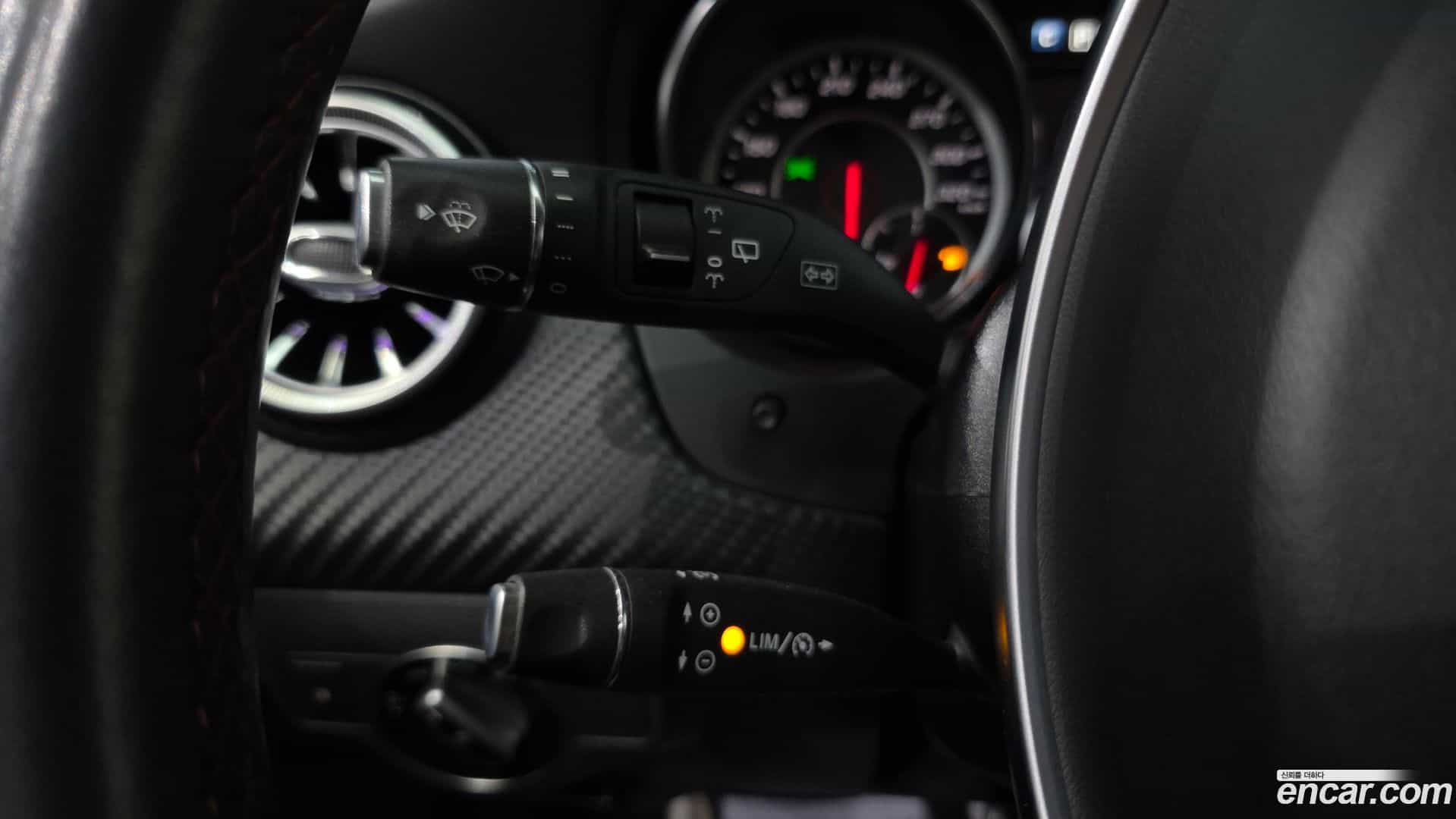 A-Class Mercedes-Benz 2017.5-OPTION-019