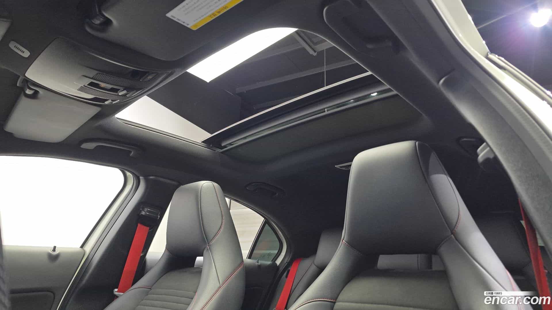 A-Class Mercedes-Benz 2017.5-OPTION-023