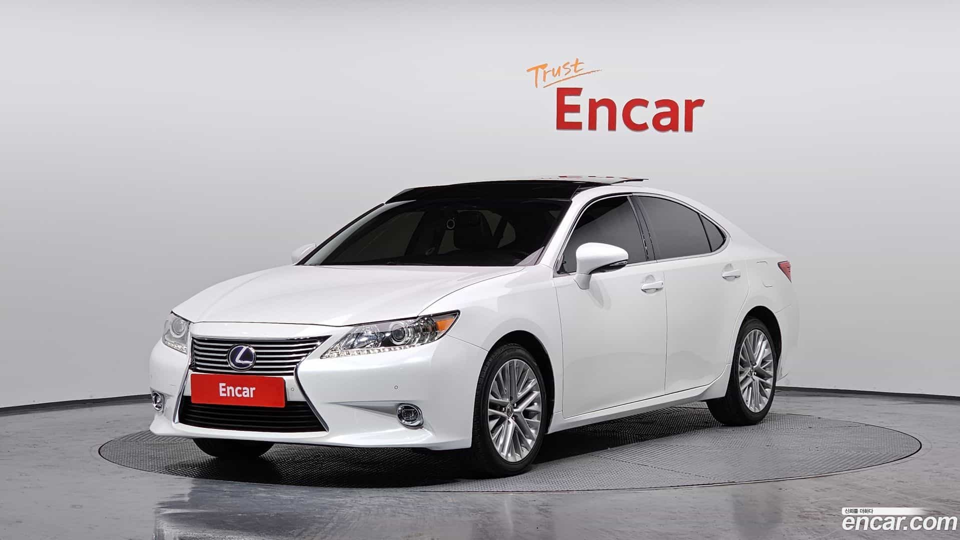 ES Lexus 2013.11-OUTER-001