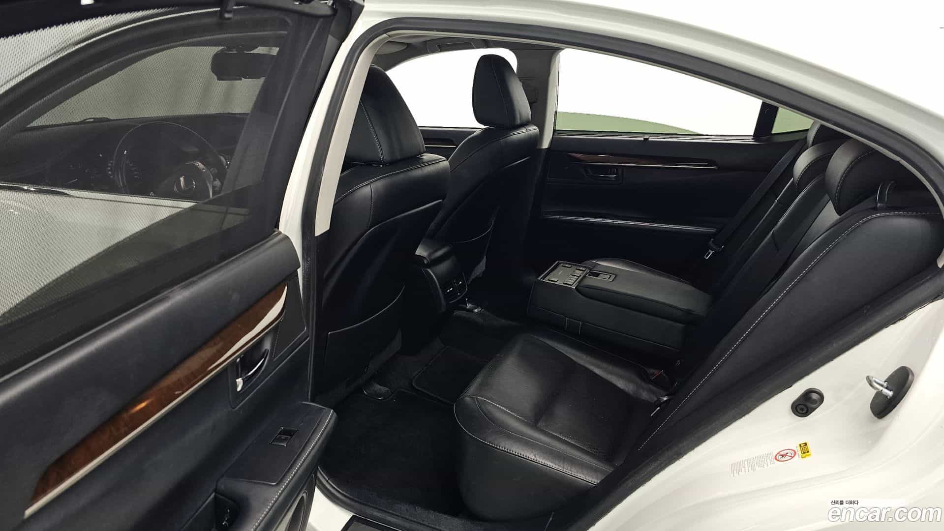 ES Lexus 2013.11-OPTION-016