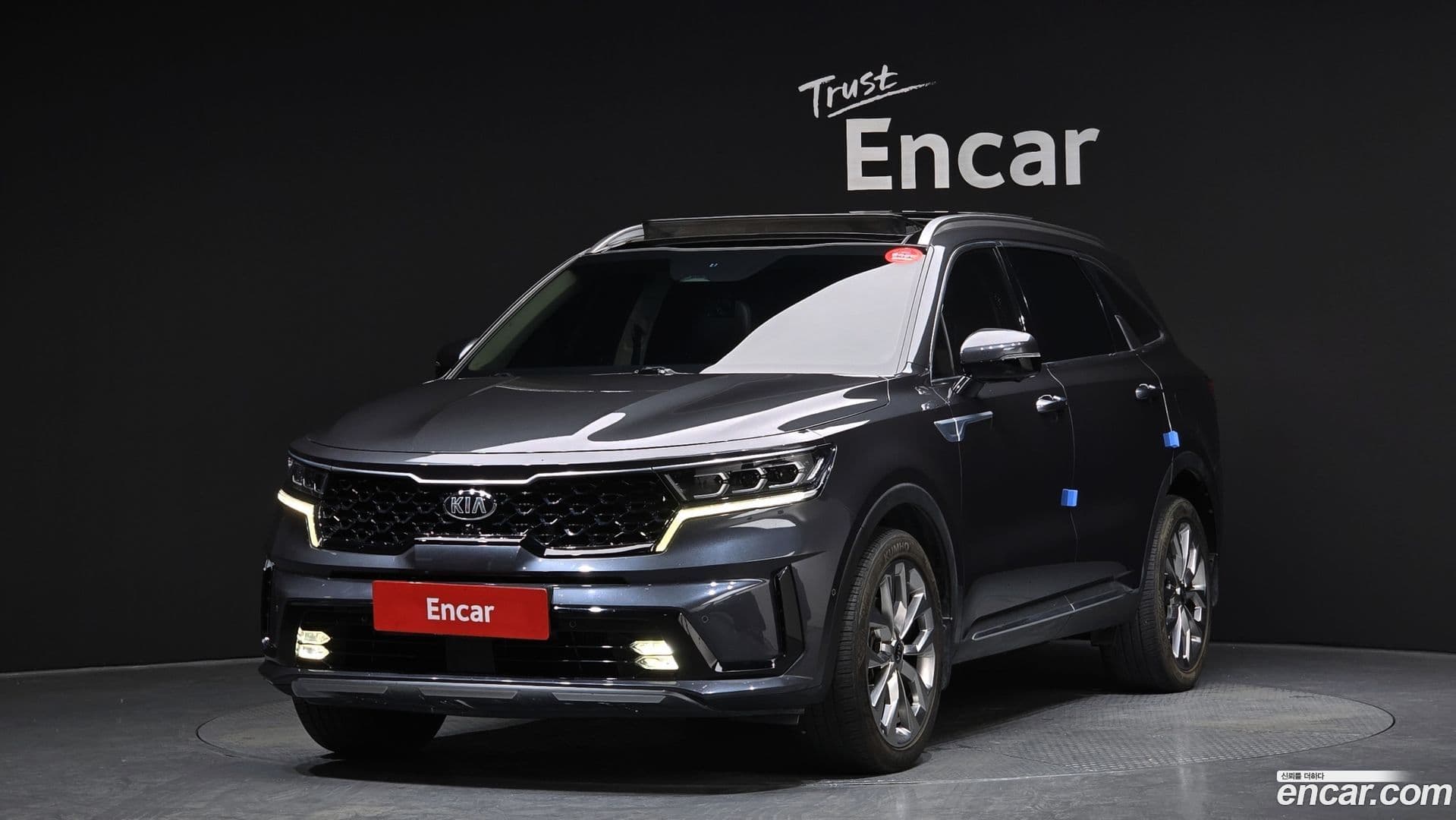 Main__Slider__Photo:Sorento Kia 2021.2-0