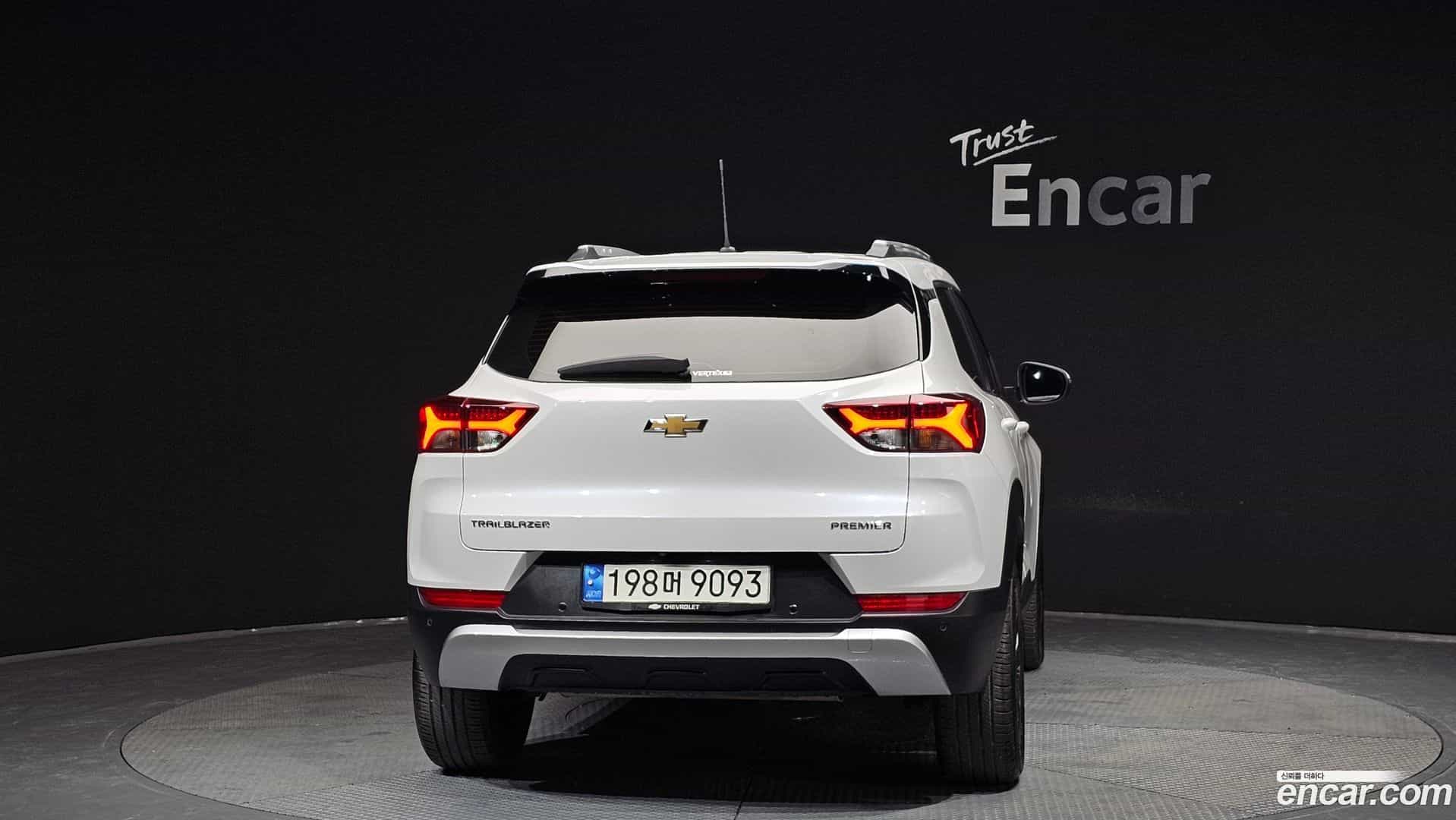 Trailblazer Chevrolet 2021.4-OUTER-004