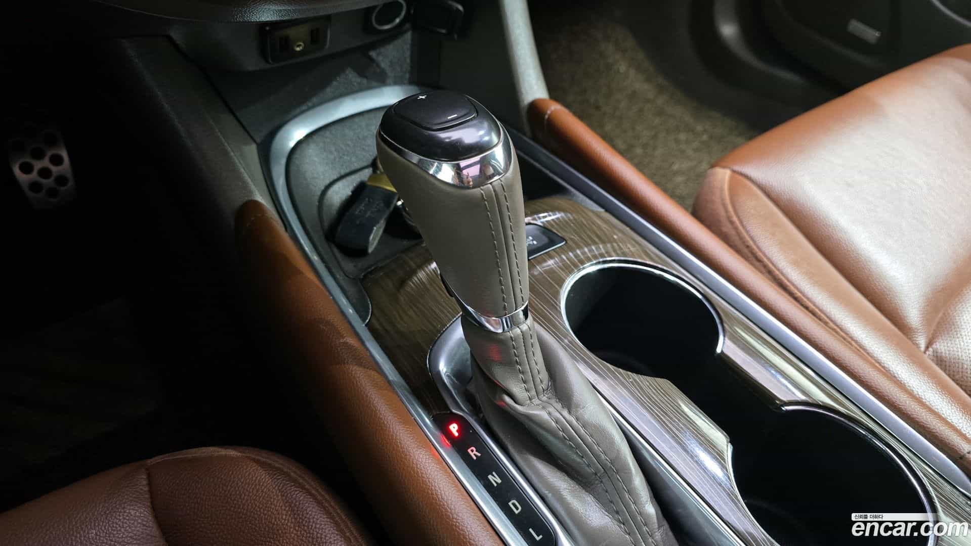 Malibu Chevrolet 2016.9-INNER-009