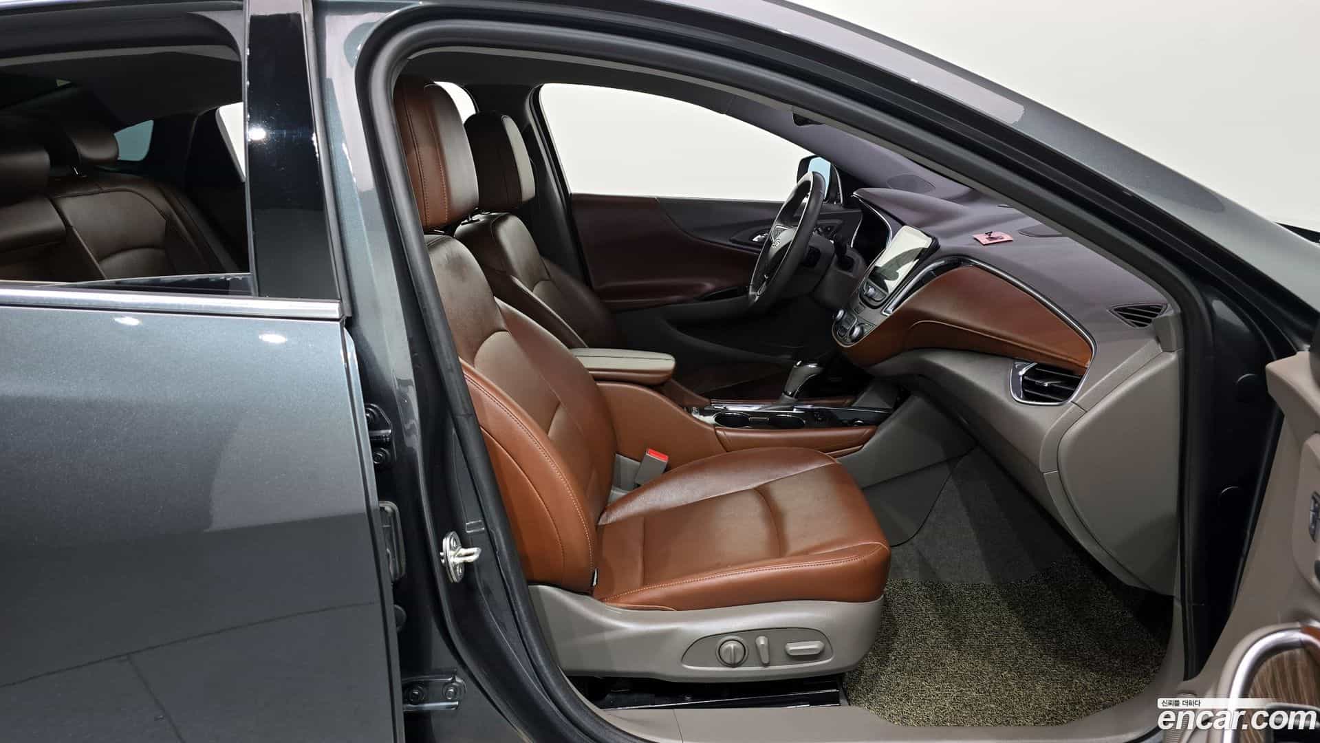 Malibu Chevrolet 2016.9-OPTION-015