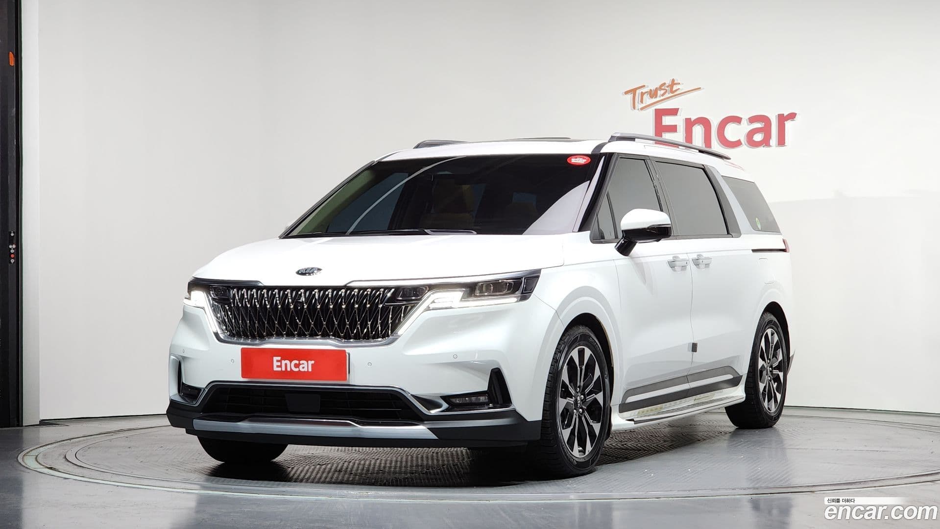 Main__Slider__Photo:Canival Kia 2021.2-0