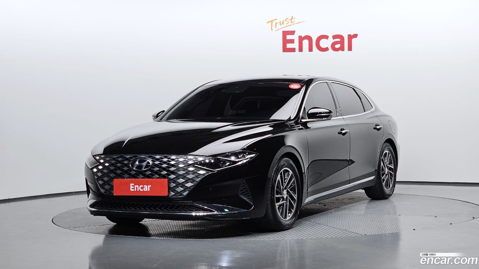 Main__Slider__Photo:Grandeur Hyundai 2020.4-0