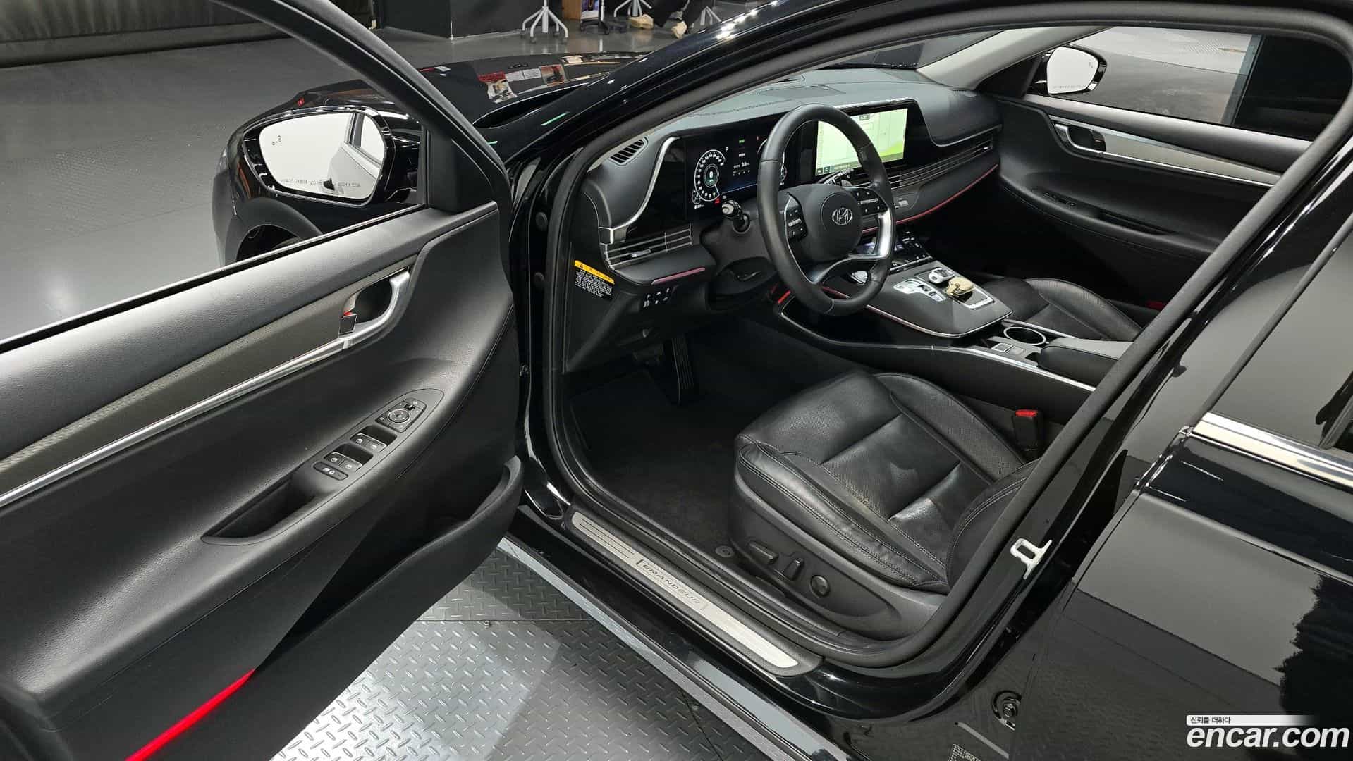 Grandeur Hyundai 2020.4-INNER-010
