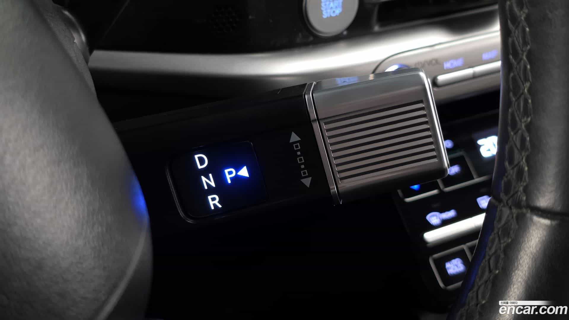 Grandeur Hyundai 2023.1-INNER-009