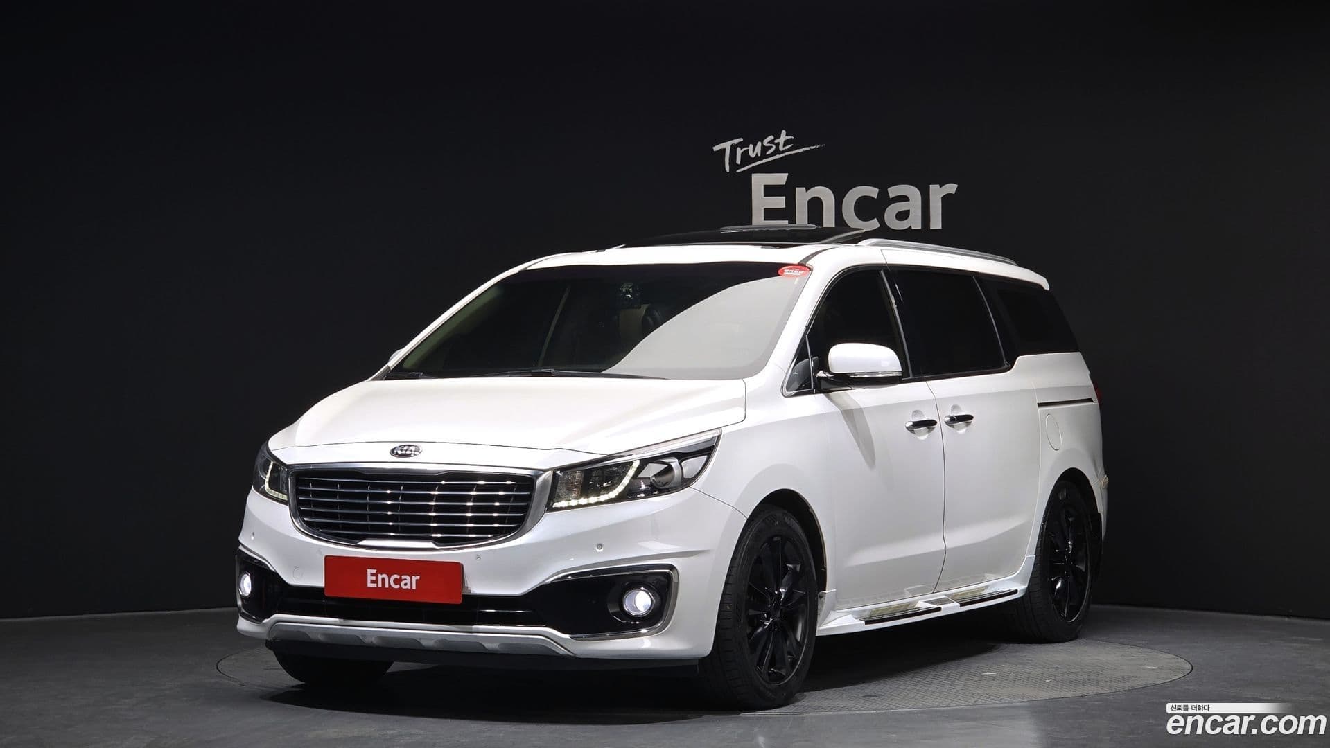 Main__Slider__Photo:Canival Kia 2016.6-0