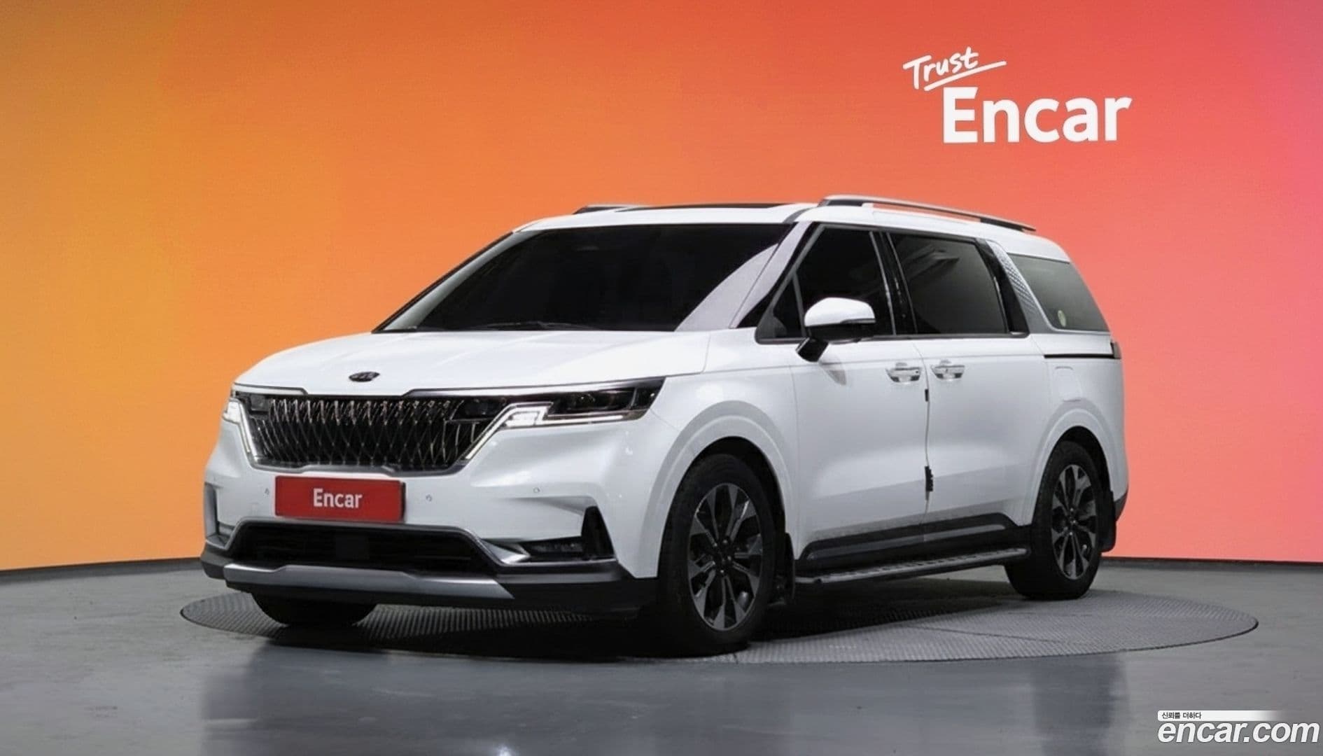 Main__Slider__Photo:Canival Kia 2021.1-0