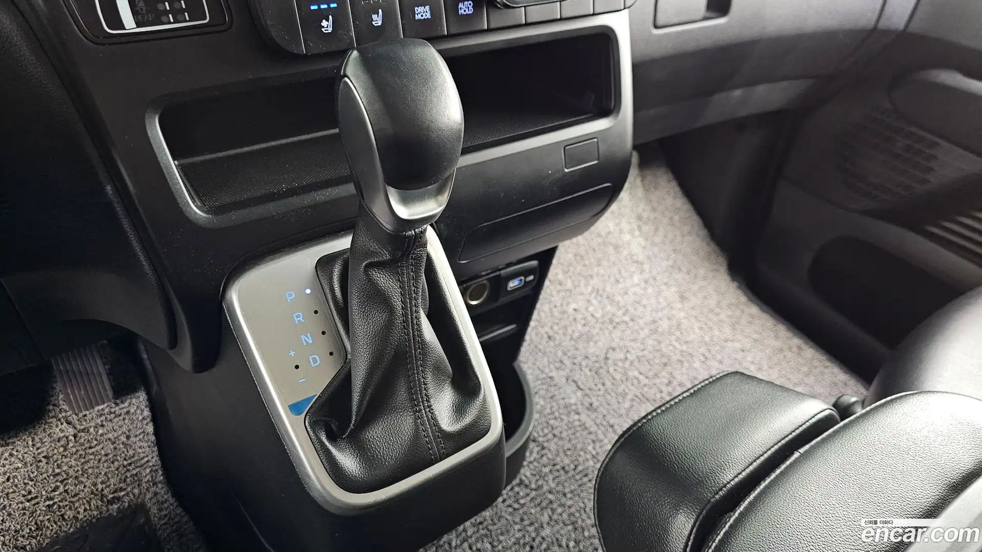 Staria Hyundai 2021.10-INNER-009