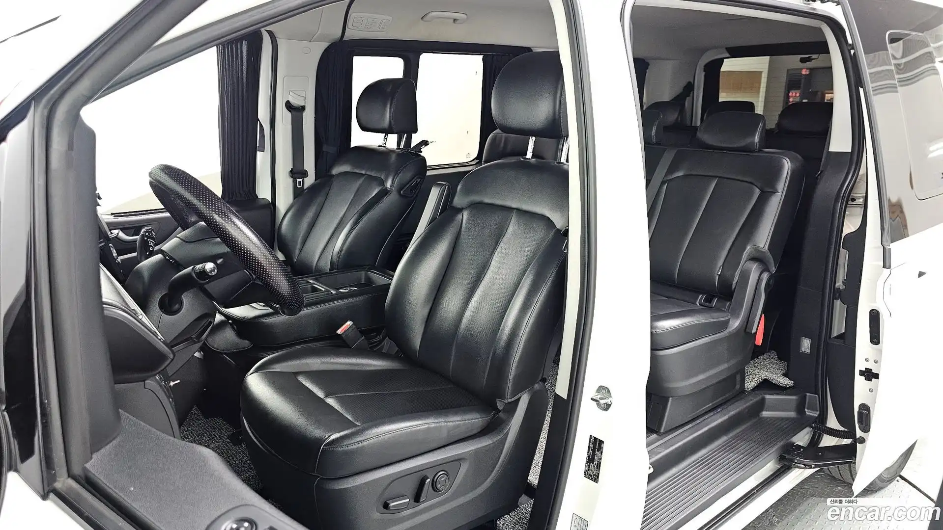 Staria Hyundai 2021.10-INNER-010
