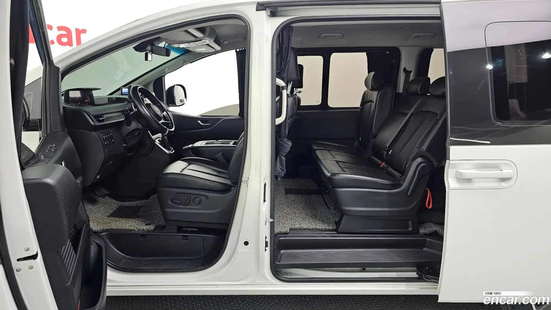 Staria Hyundai 2021.10-OPTION-015