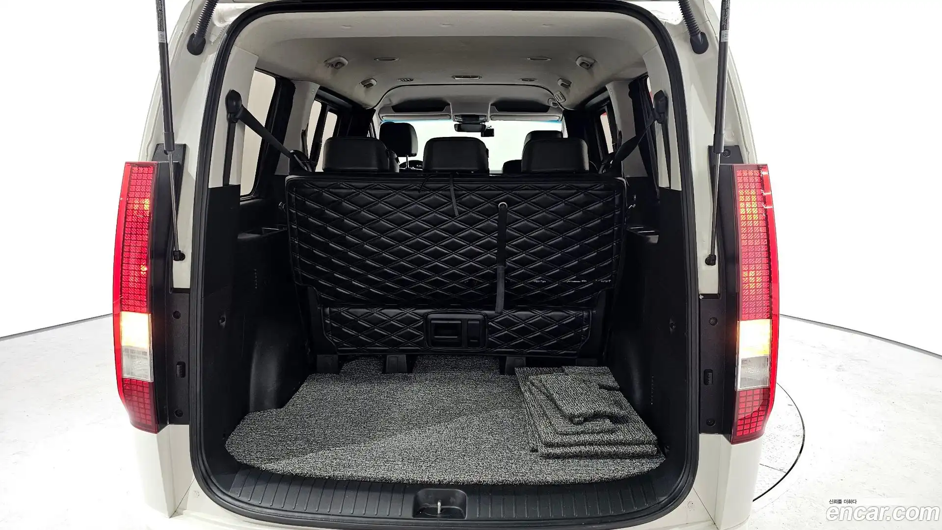 Staria Hyundai 2021.10-OPTION-024