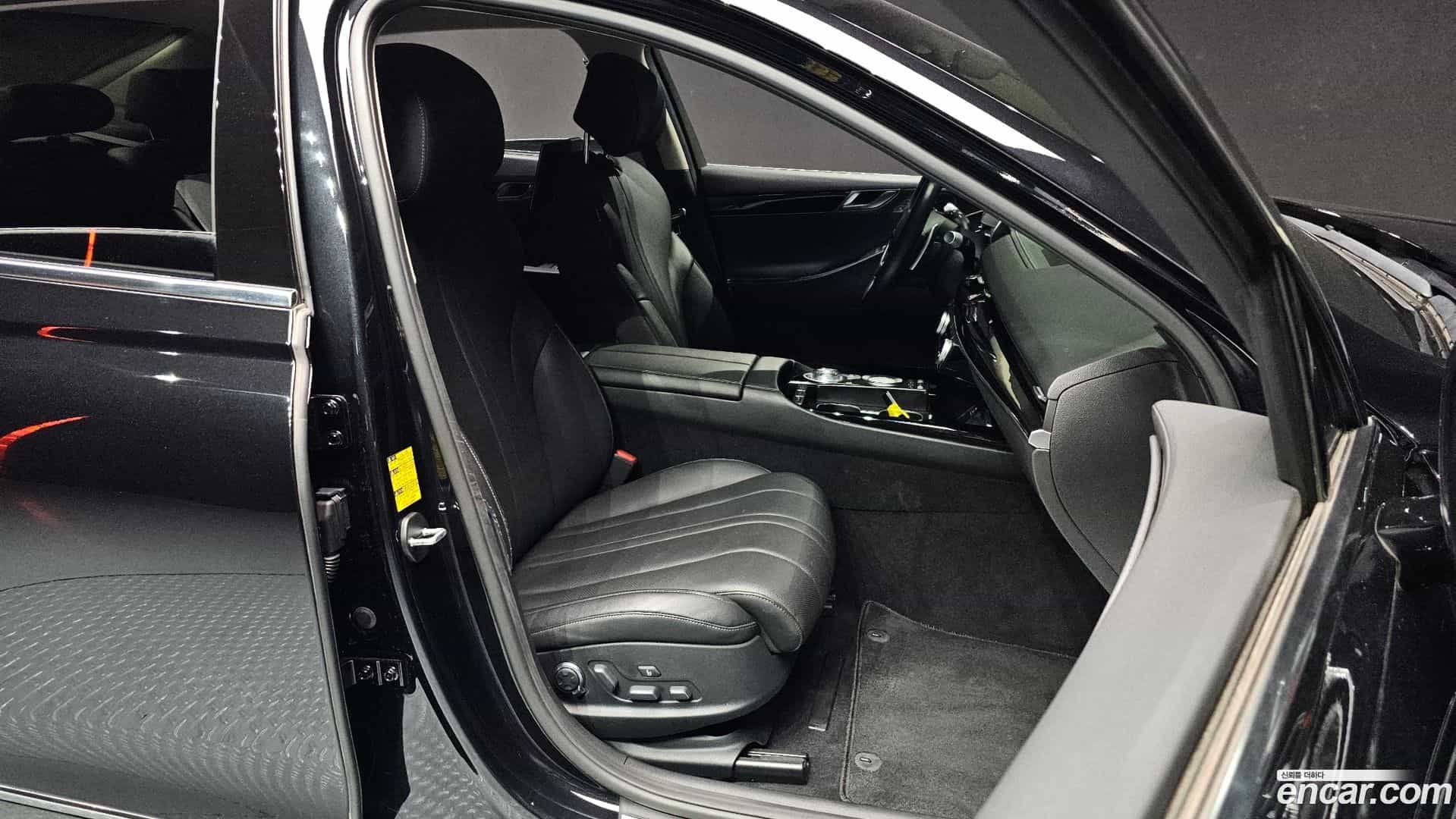 G80 Genesis 2022.1-INNER-010