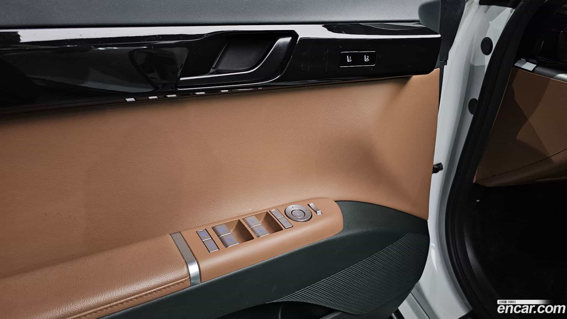 Grandeur Hyundai 2023.4-OPTION-021
