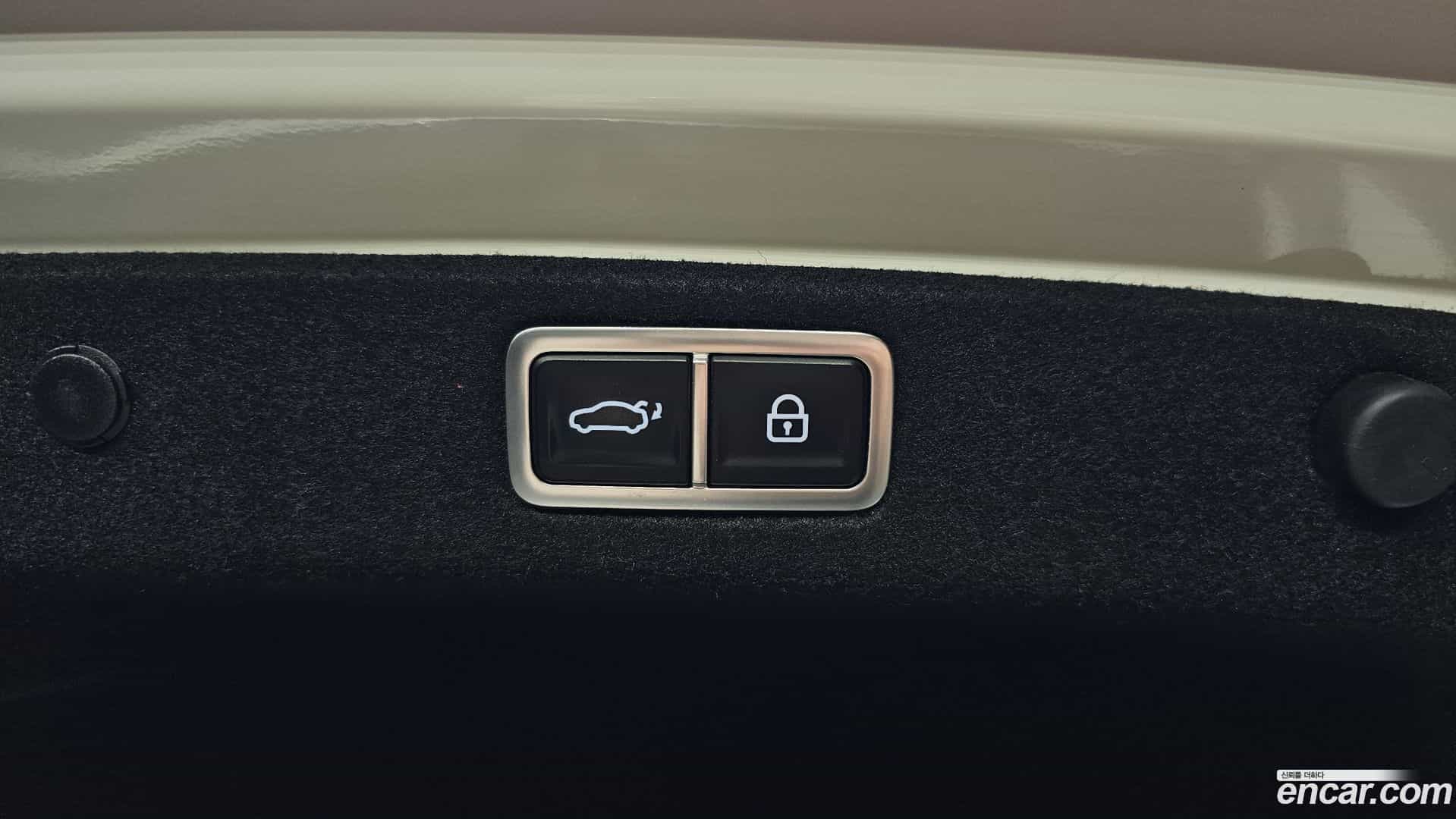 Grandeur Hyundai 2023.4-OPTION-024