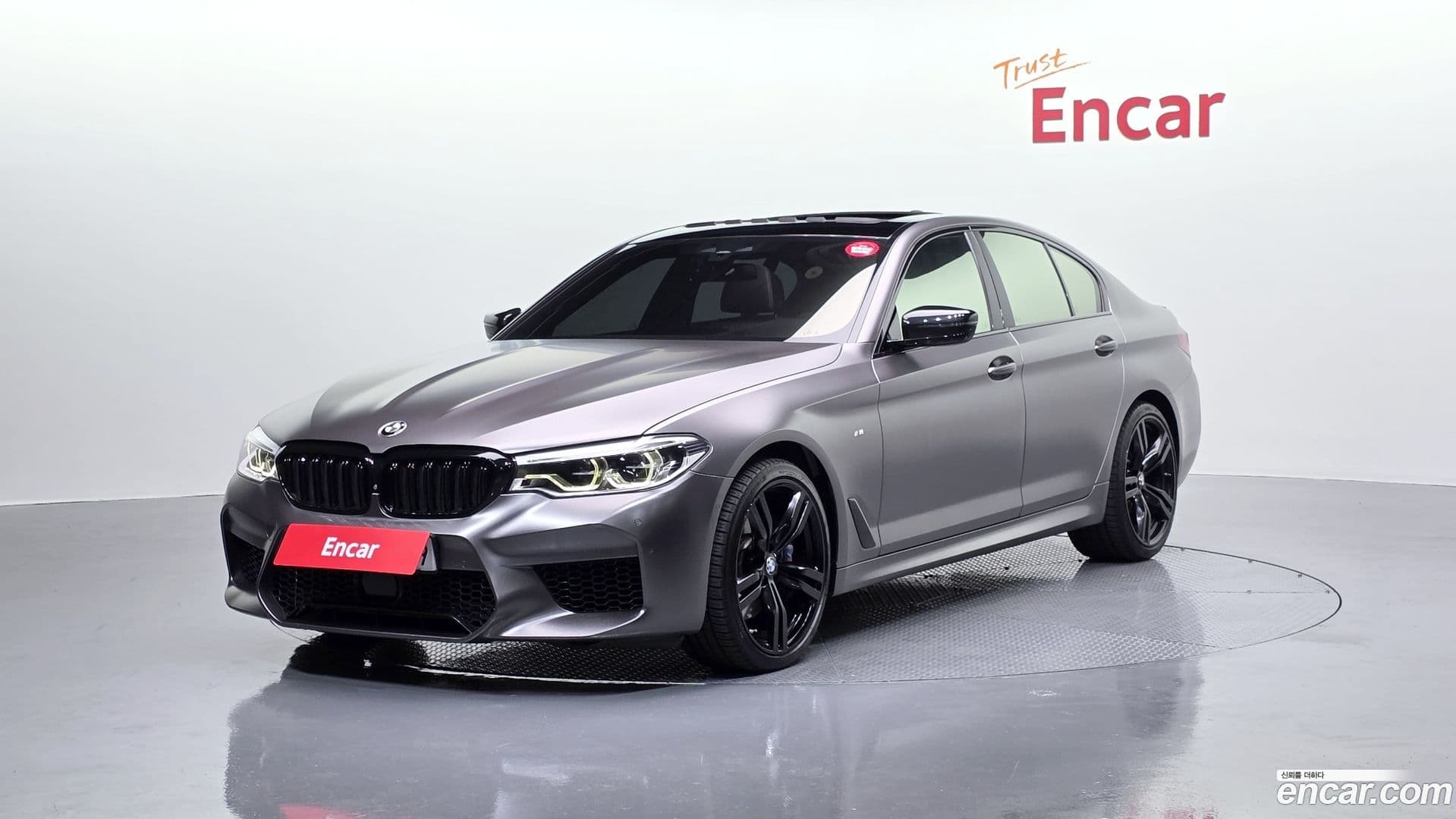 Main__Slider__Photo:5-Series BMW 2017.11-0