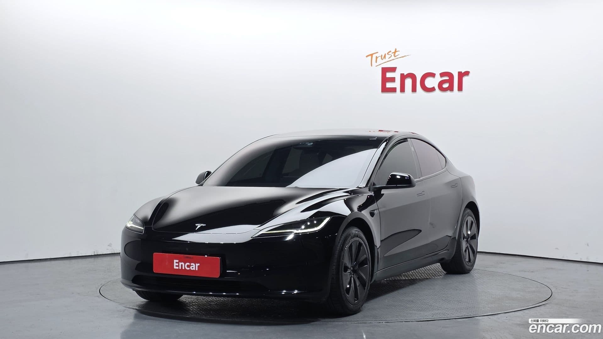 Main__Slider__Photo:Model 3 Tesla 2024.7-0