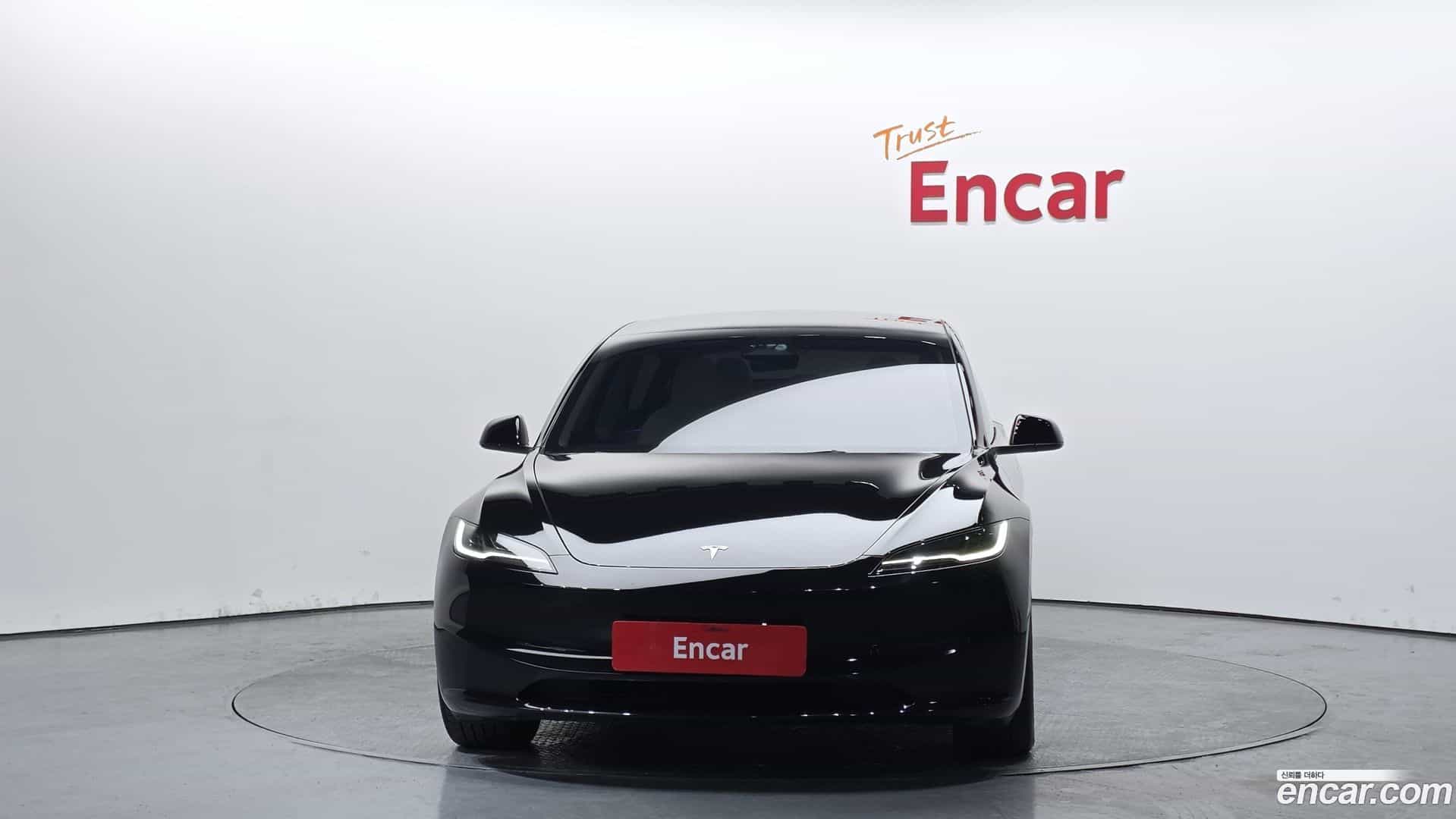 Model 3 Tesla 2024.7-OUTER-003