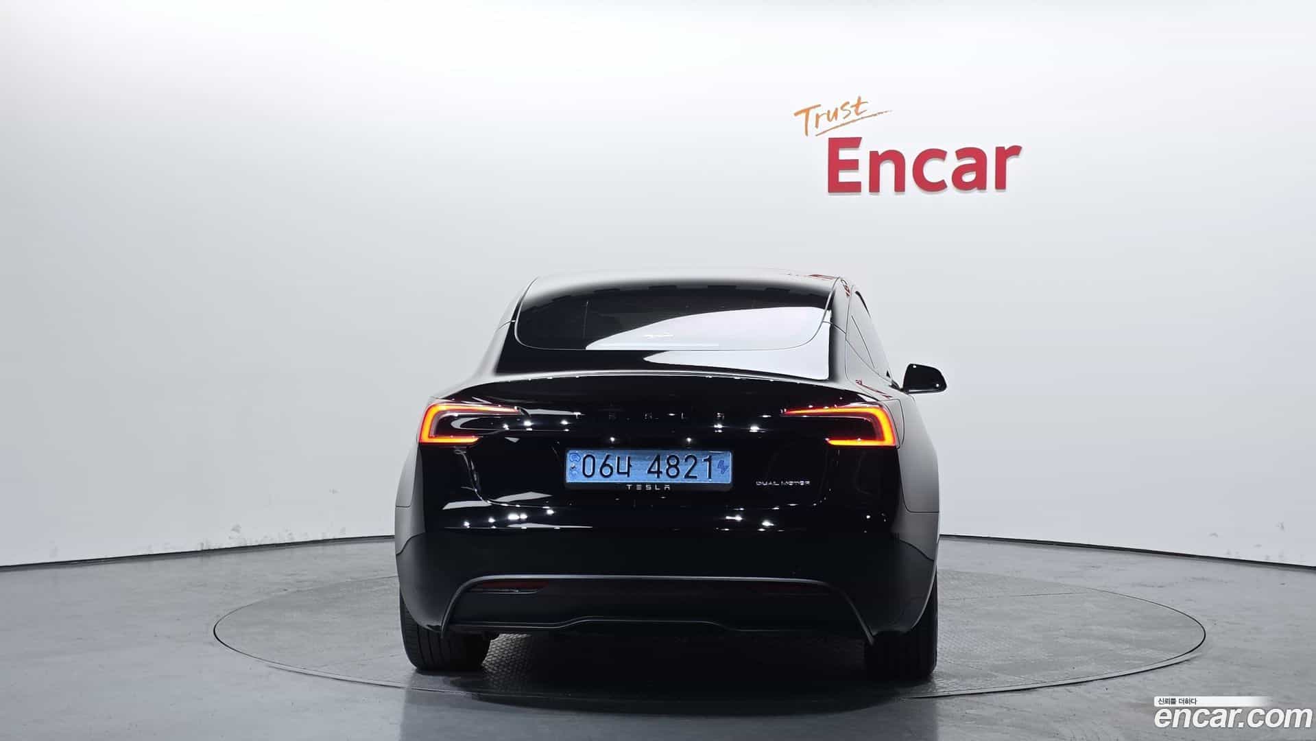 Model 3 Tesla 2024.7-OUTER-004