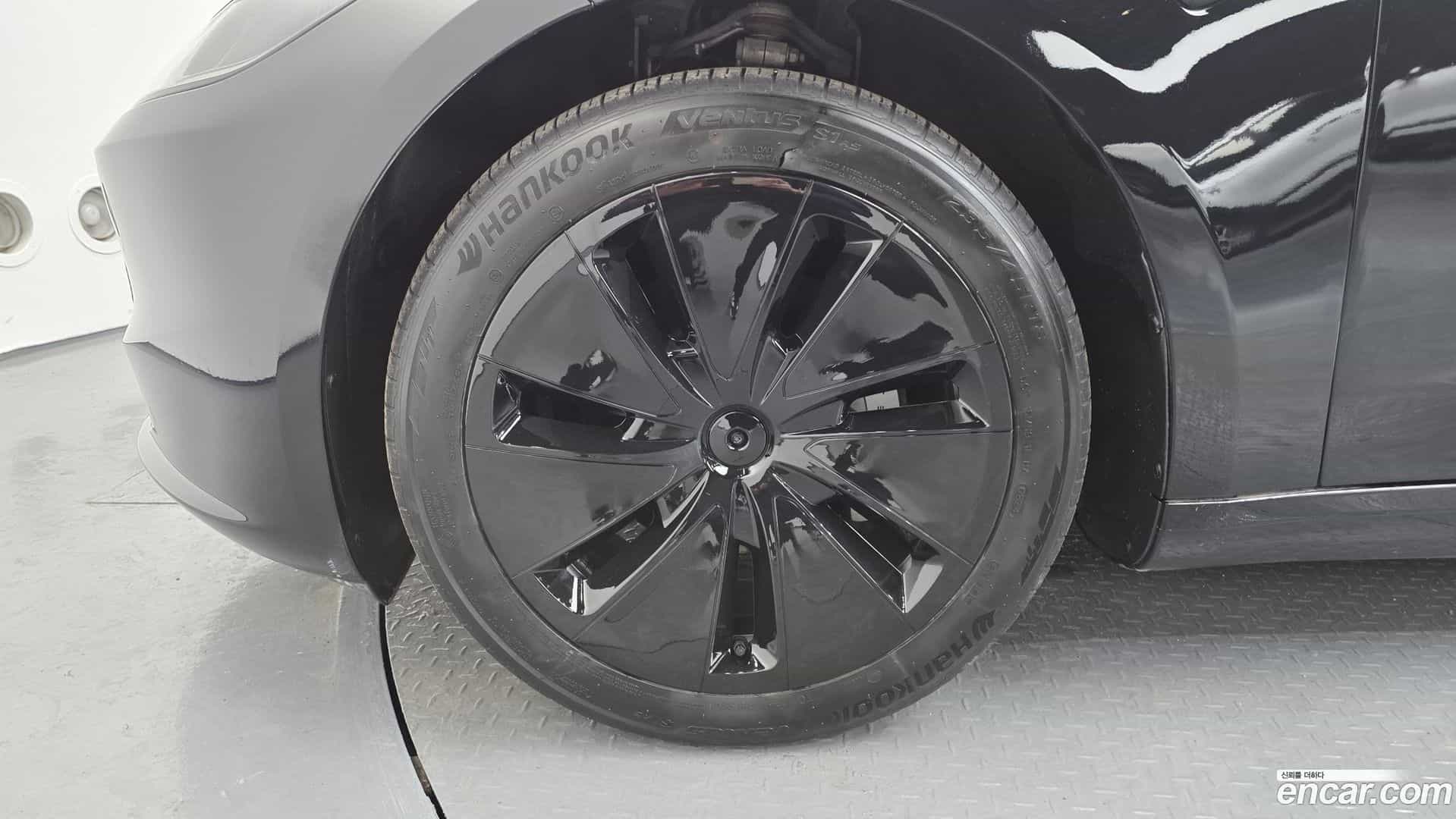 Model 3 Tesla 2024.7-OUTER-005